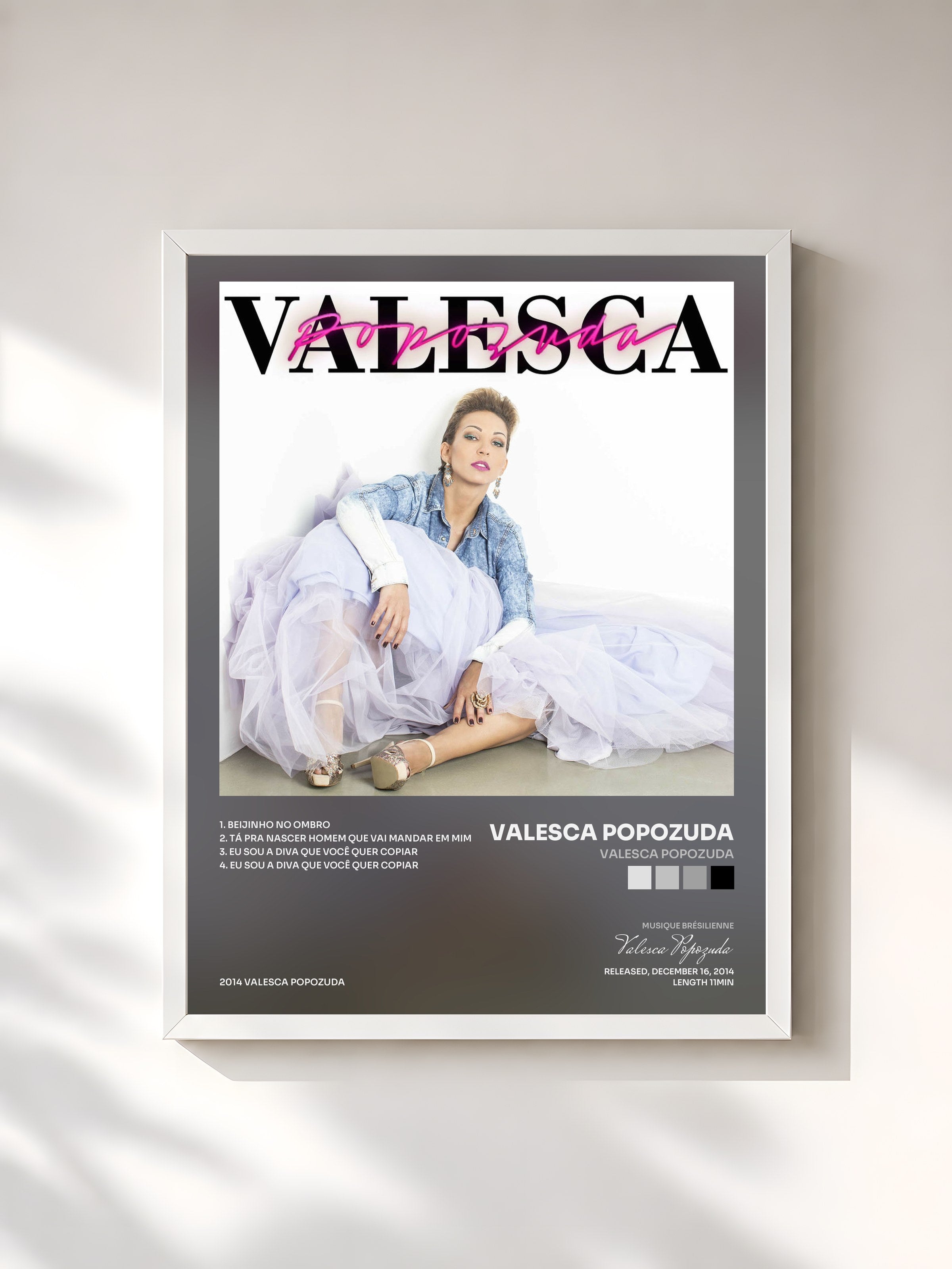 #blanc Tableau de l'album Valesca Popozuda de Valesca Popozuda, cadre blanc, imprimé et encadré en France