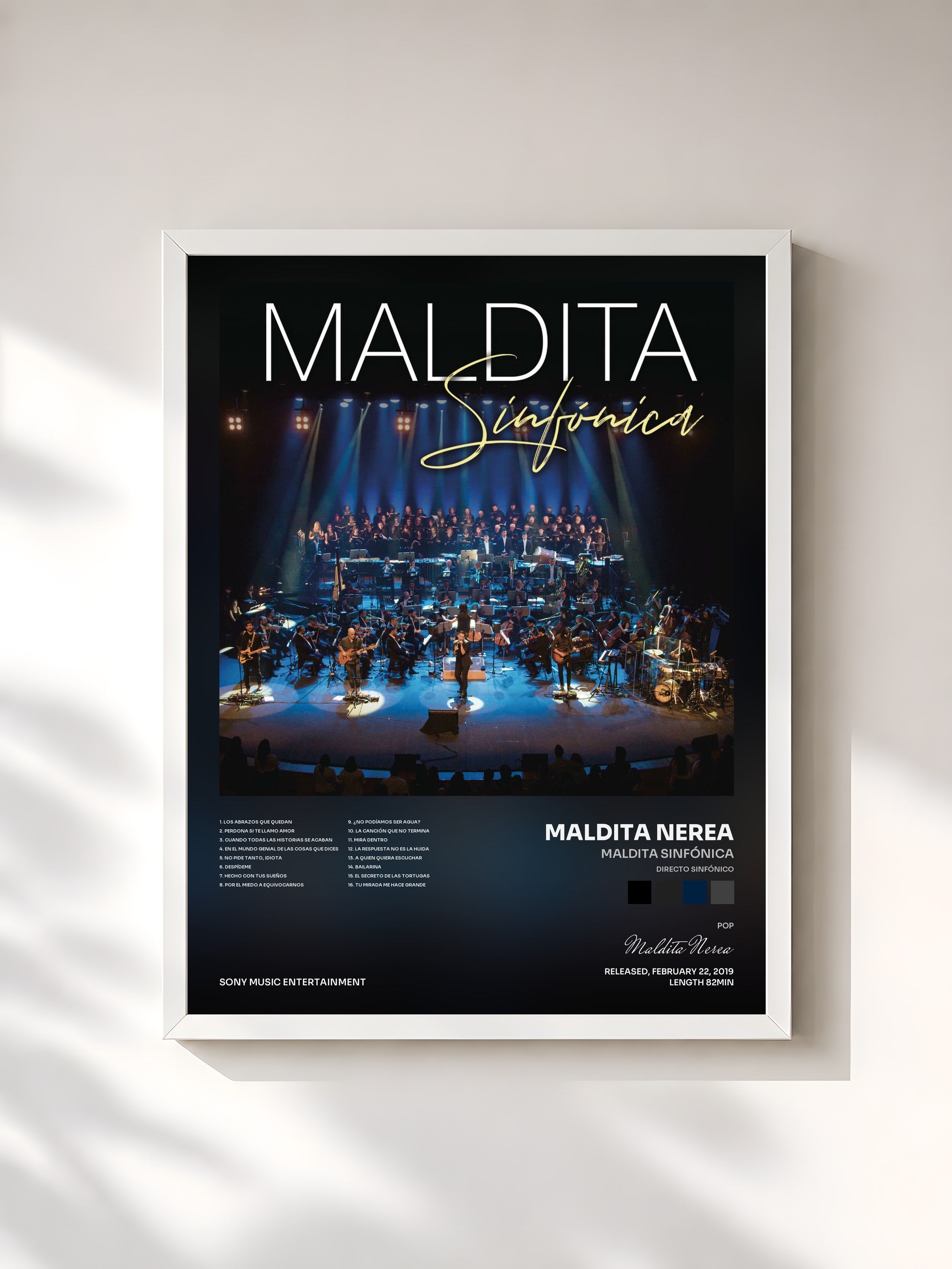 #blanc Tableau de l'album Maldita Sinfónica (Directo Sinfónico) de Maldita Nerea, cadre blanc, imprimé et encadré en France