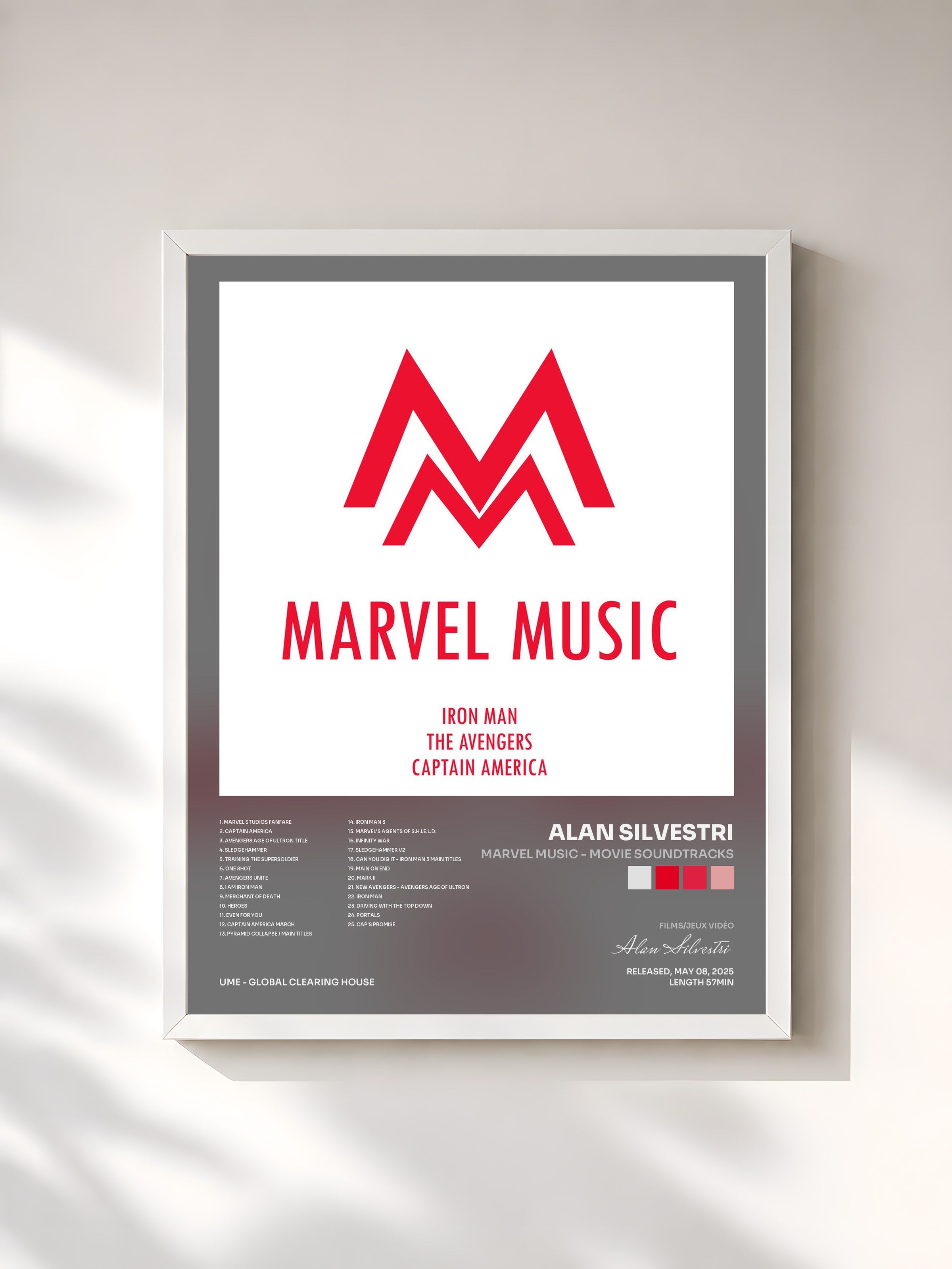 #blanc Tableau de l'album Marvel Music - Movie Soundtracks de Alan Silvestri, cadre blanc, imprimé et encadré en France