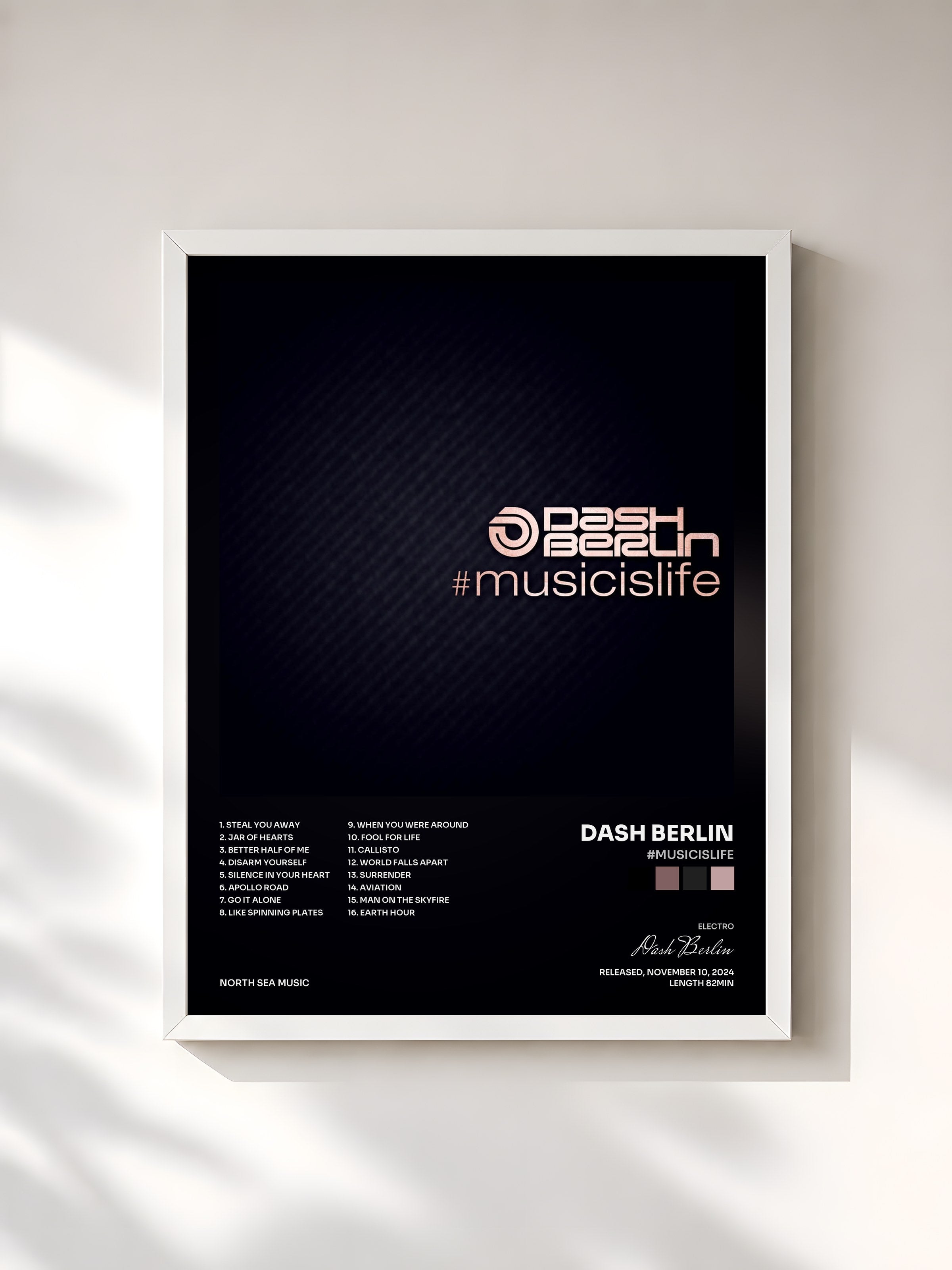 #blanc Tableau de l'album #musicislife de Dash Berlin, cadre blanc, imprimé et encadré en France