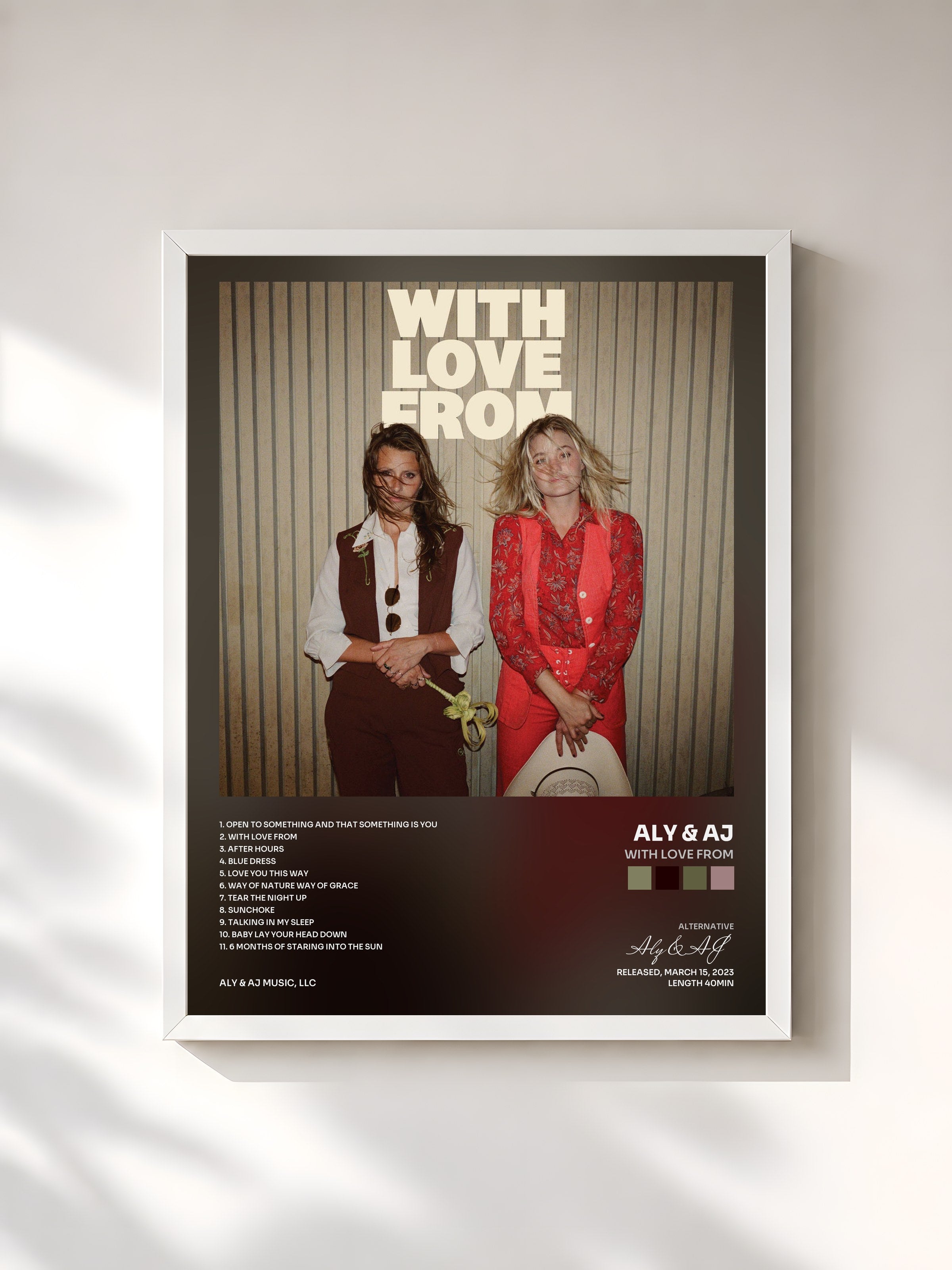 #blanc Tableau de l'album With Love From de Aly & AJ, cadre blanc, imprimé et encadré en France