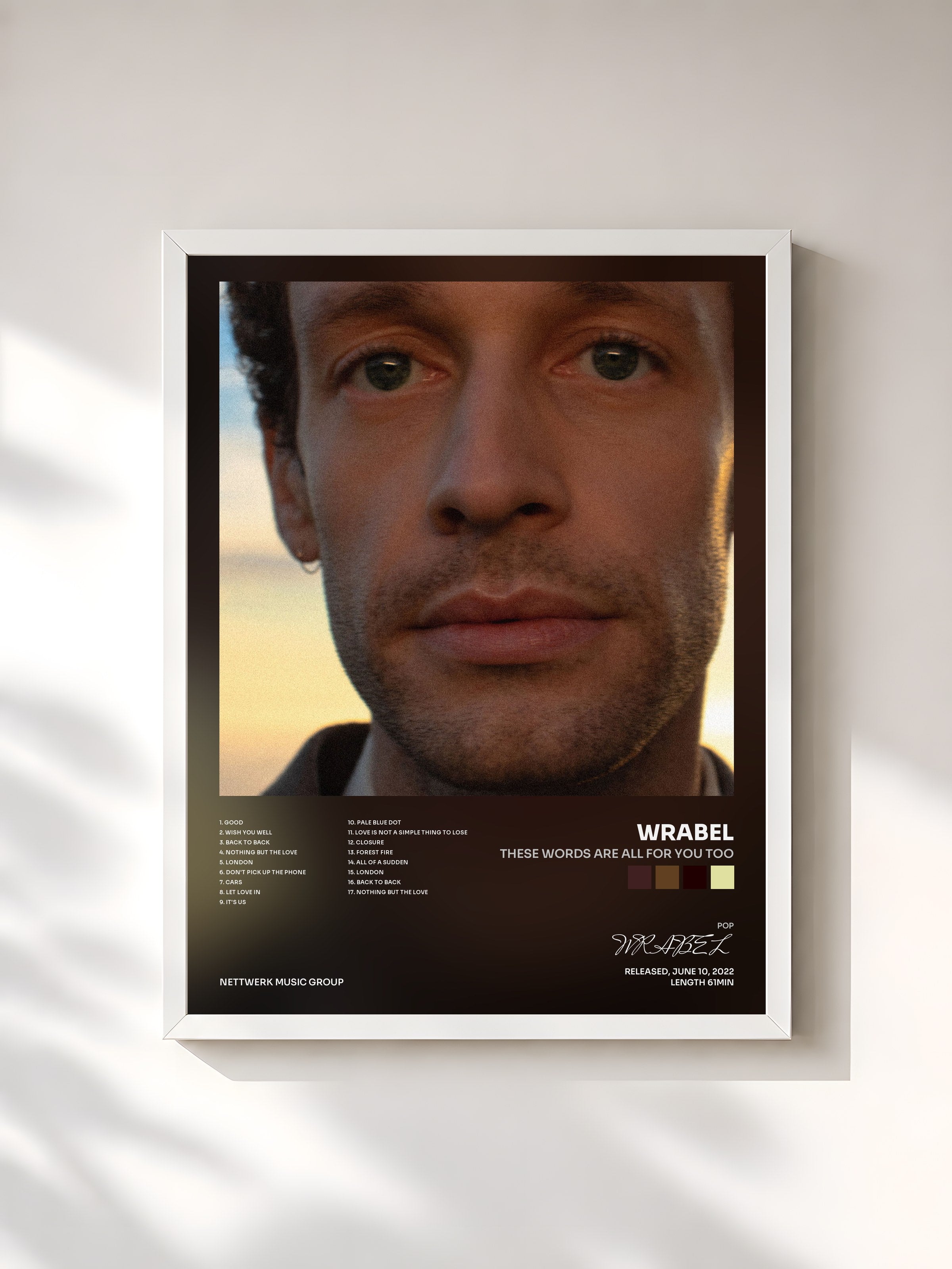 #blanc Tableau de l'album these words are all for you too de WRABEL, cadre blanc, imprimé et encadré en France