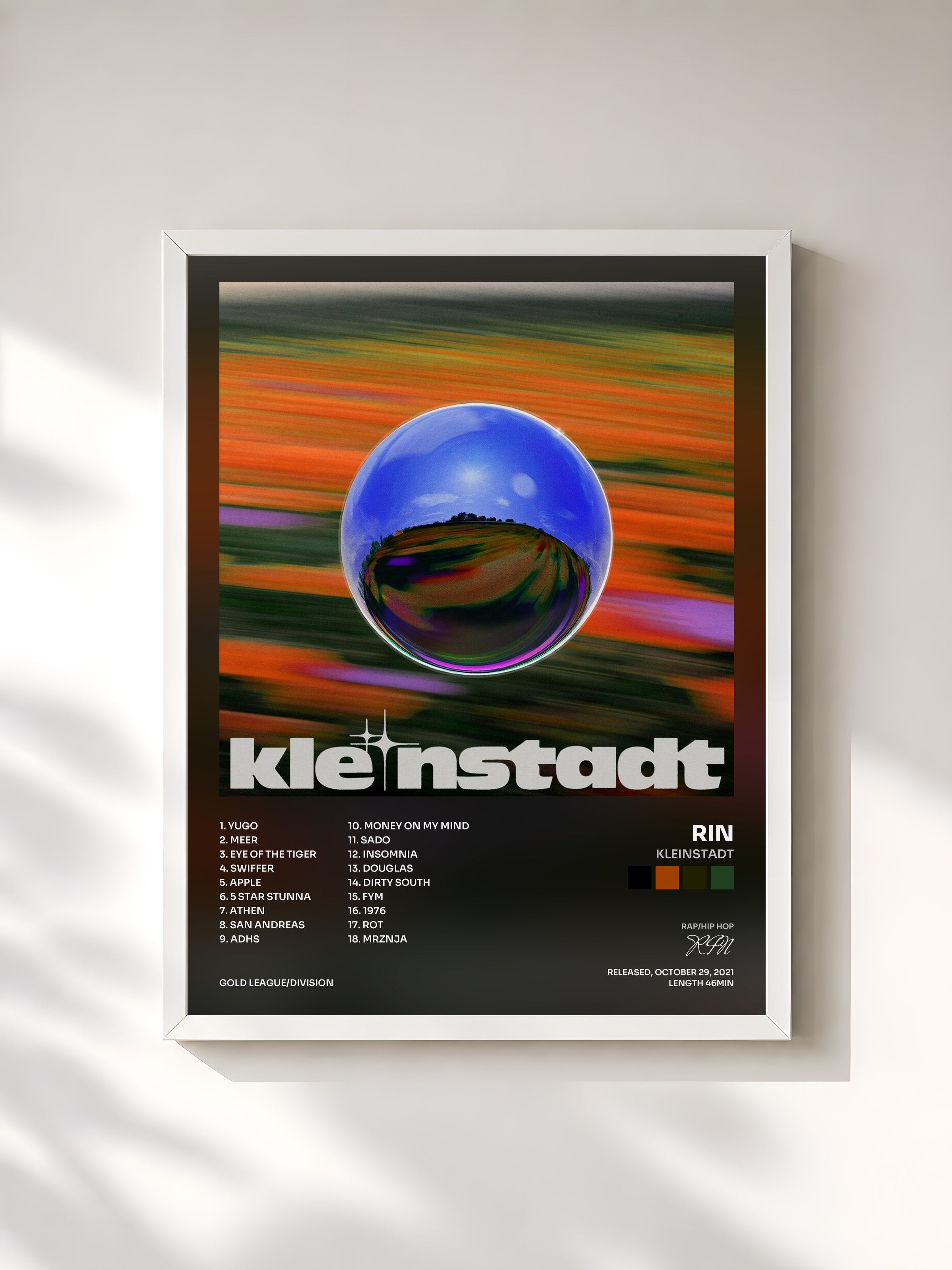 #blanc Tableau de l'album Kleinstadt de RIN, cadre blanc, imprimé et encadré en France