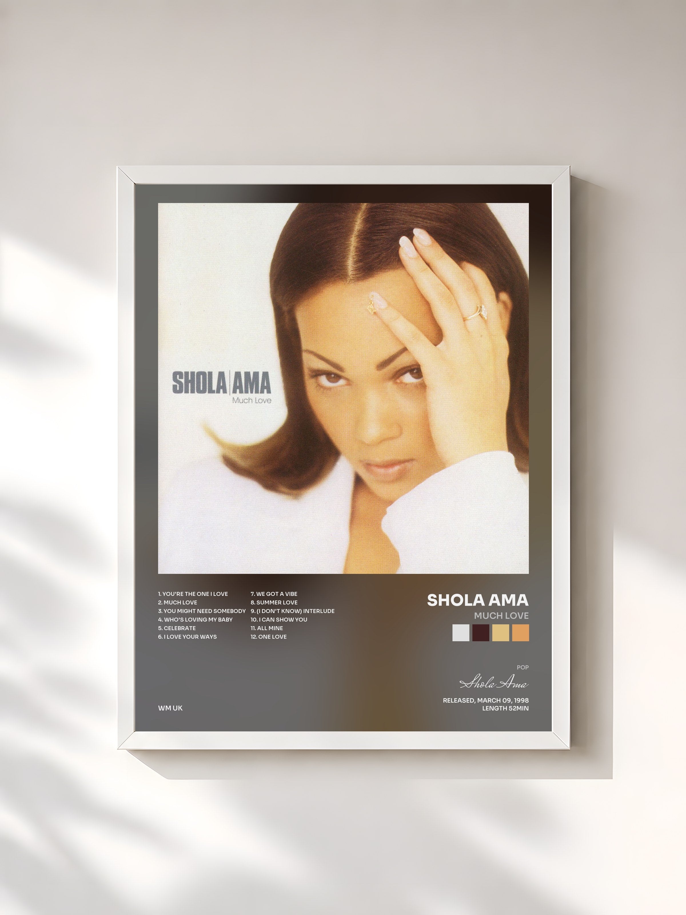 #blanc Tableau de l'album Much Love de Shola Ama, cadre blanc, imprimé et encadré en France