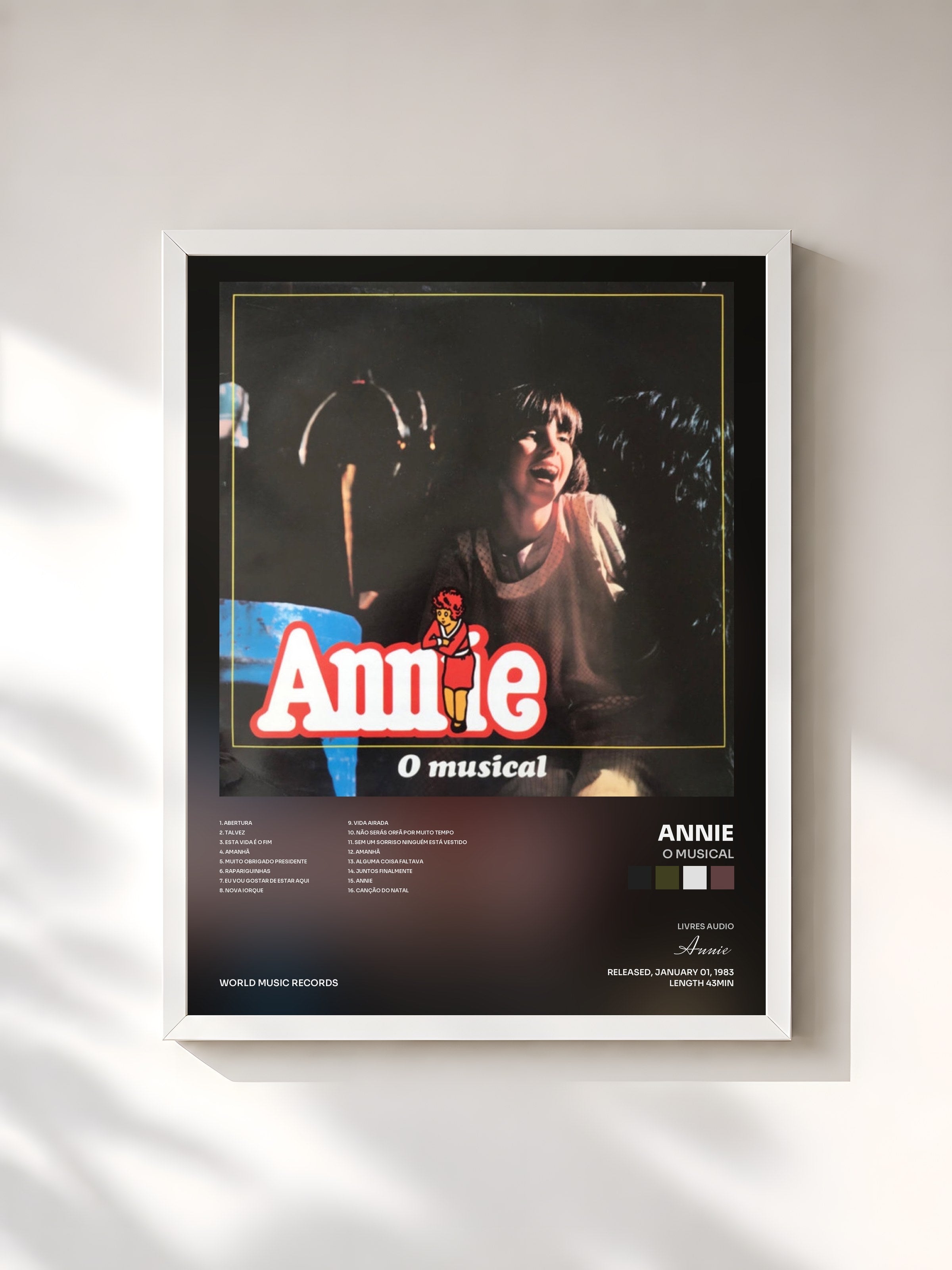 #blanc Tableau de l'album O Musical de Annie, cadre blanc, imprimé et encadré en France