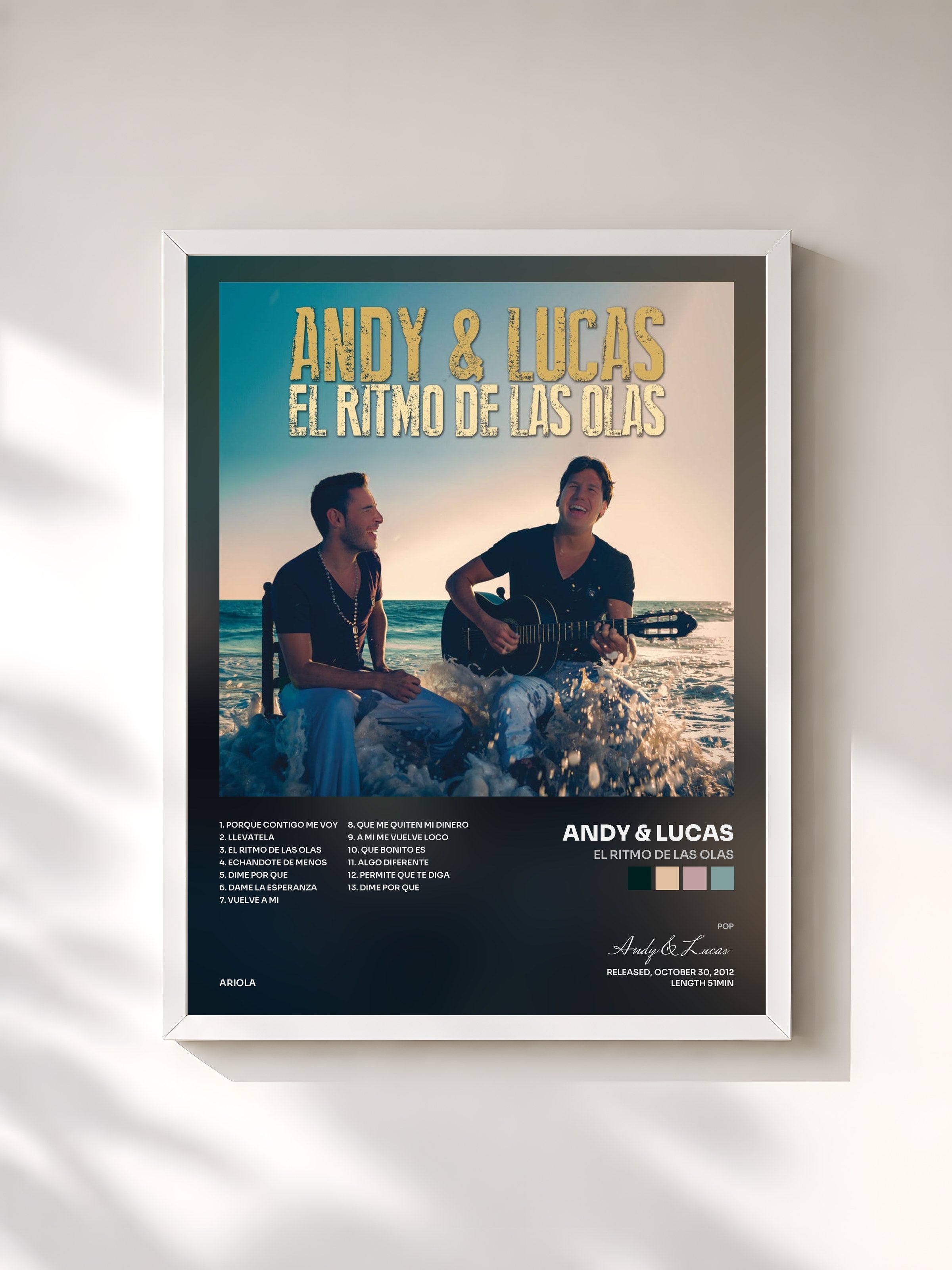 #blanc Tableau de l'album El Ritmo De Las Olas de Andy & Lucas, cadre blanc, imprimé et encadré en France