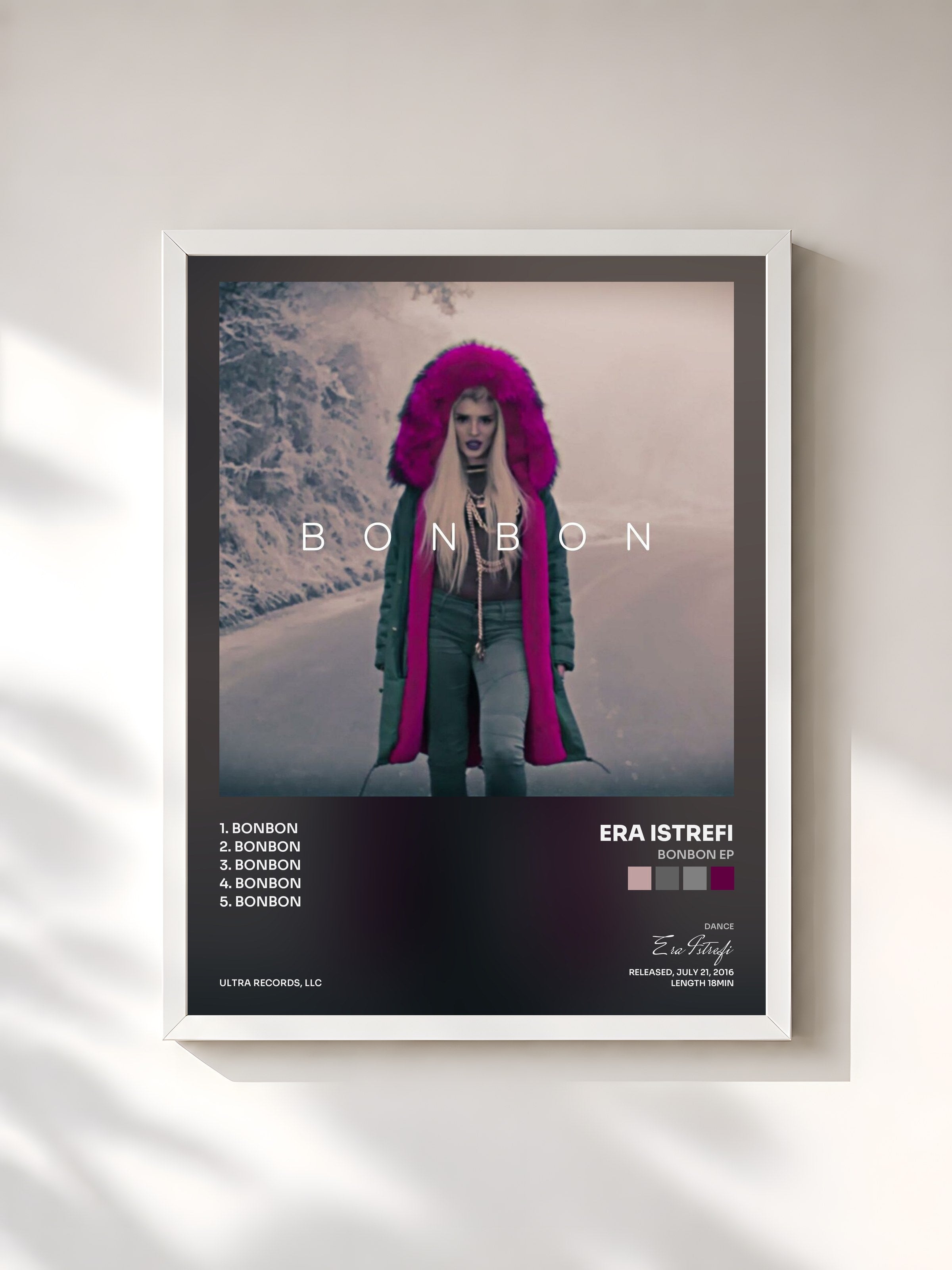 #blanc Tableau de l'album Bonbon EP de Era Istrefi, cadre blanc, imprimé et encadré en France