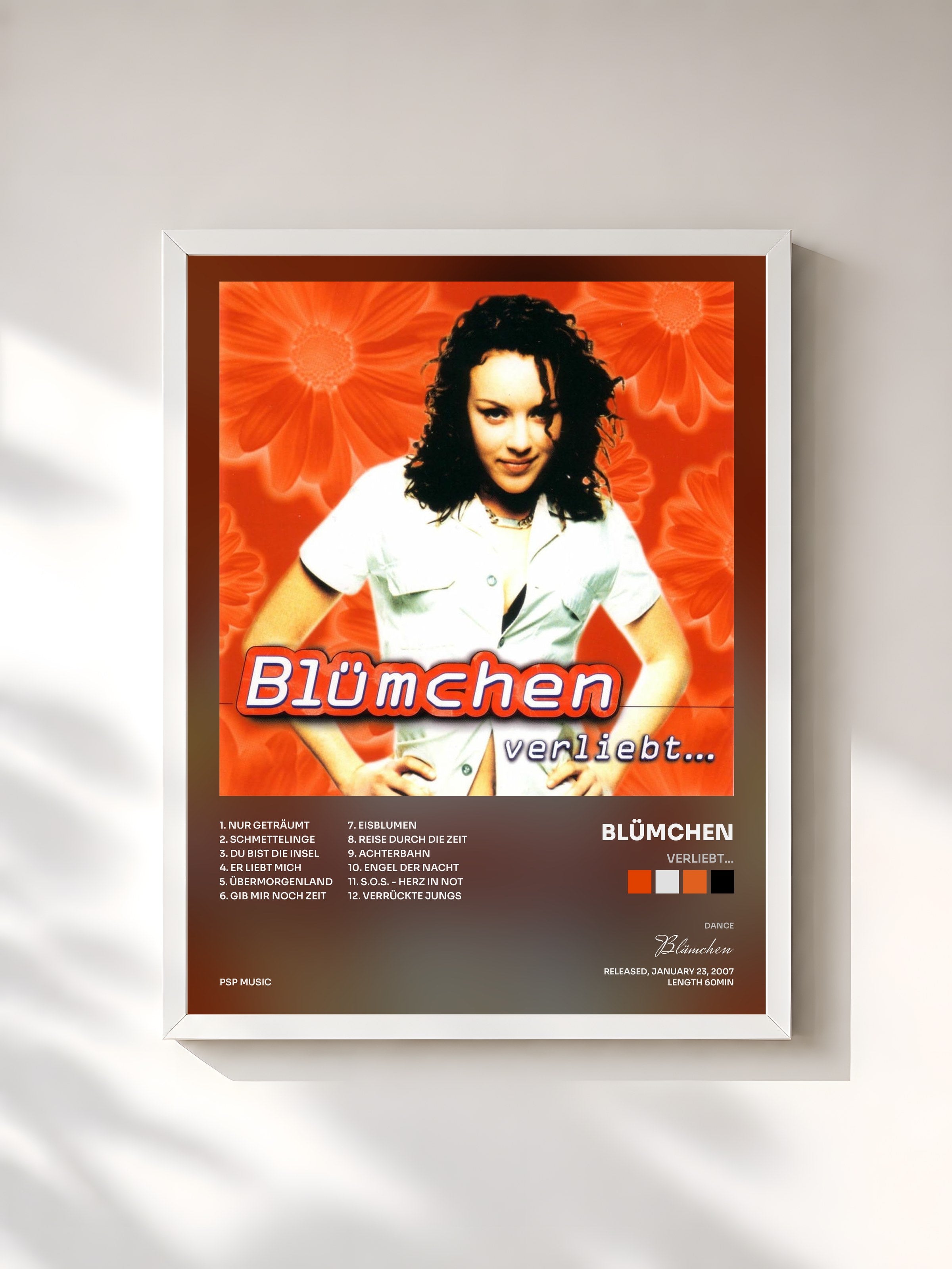 #blanc Tableau de l'album Verliebt... de Blümchen, cadre blanc, imprimé et encadré en France