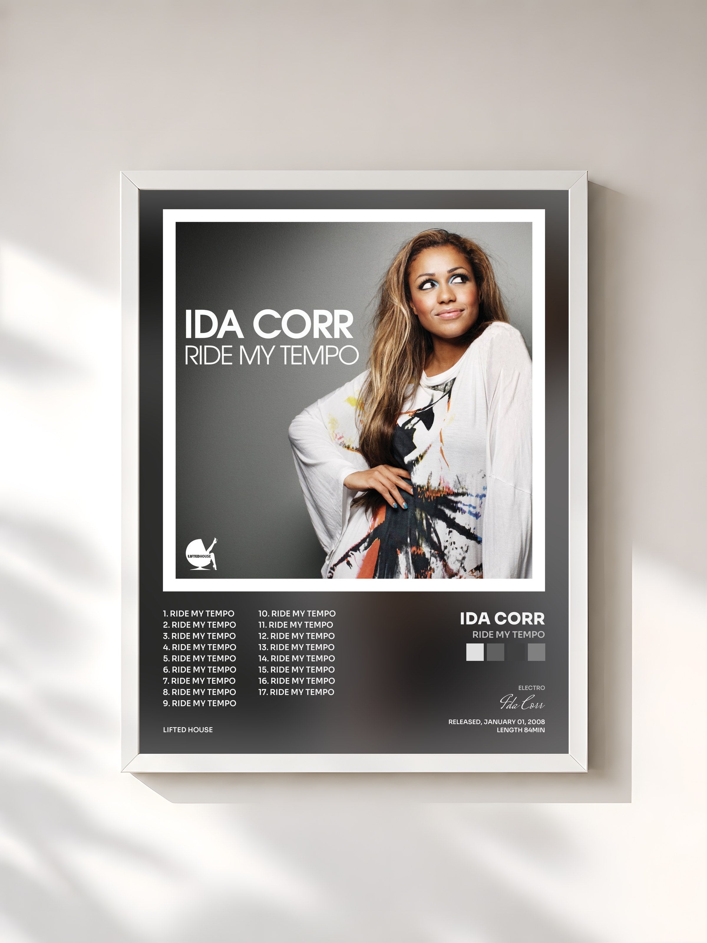 #blanc Tableau de l'album Ride My Tempo de Ida Corr, cadre blanc, imprimé et encadré en France