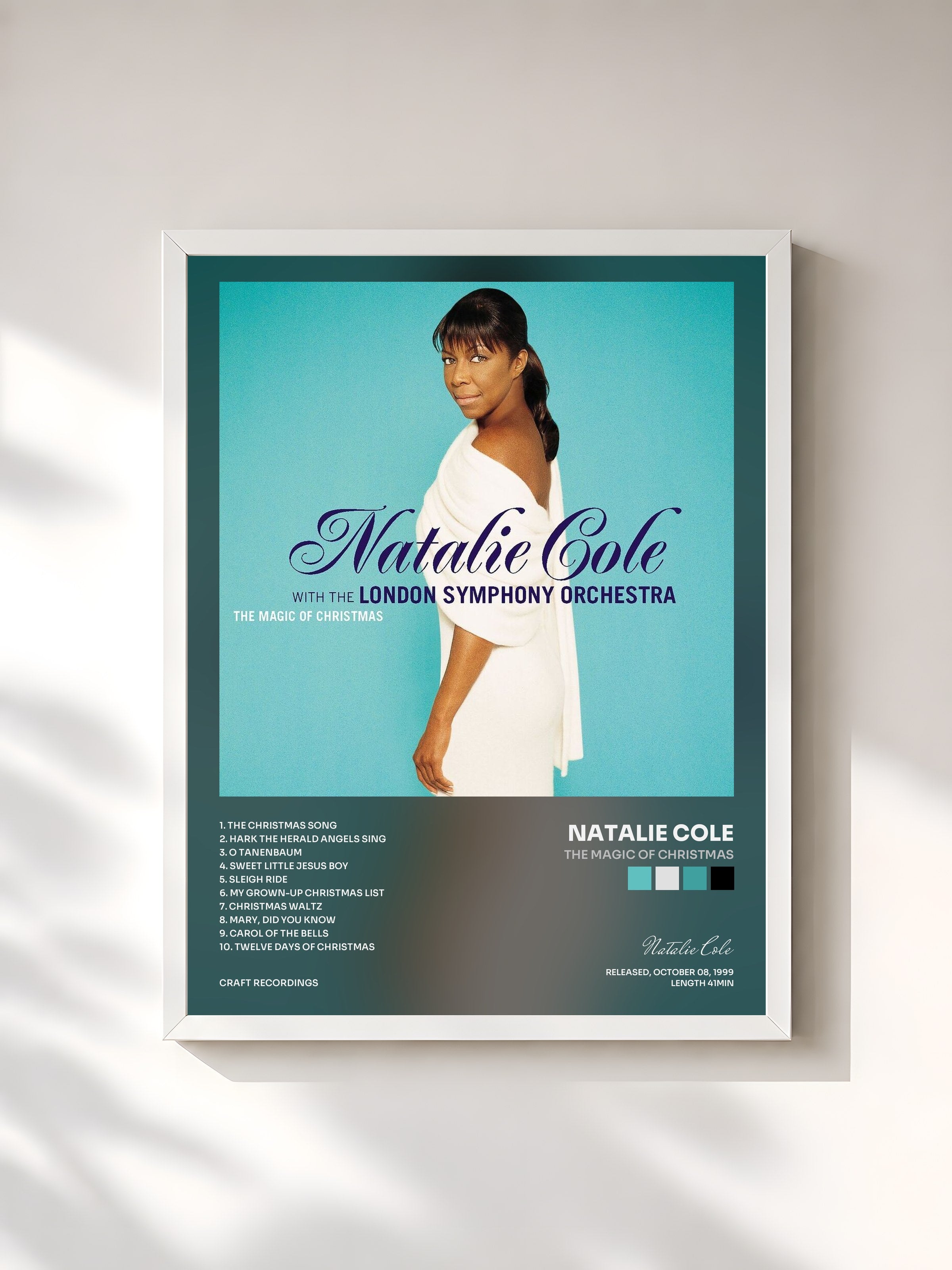 #blanc Tableau de l'album The Magic Of Christmas de Natalie Cole, cadre blanc, imprimé et encadré en France