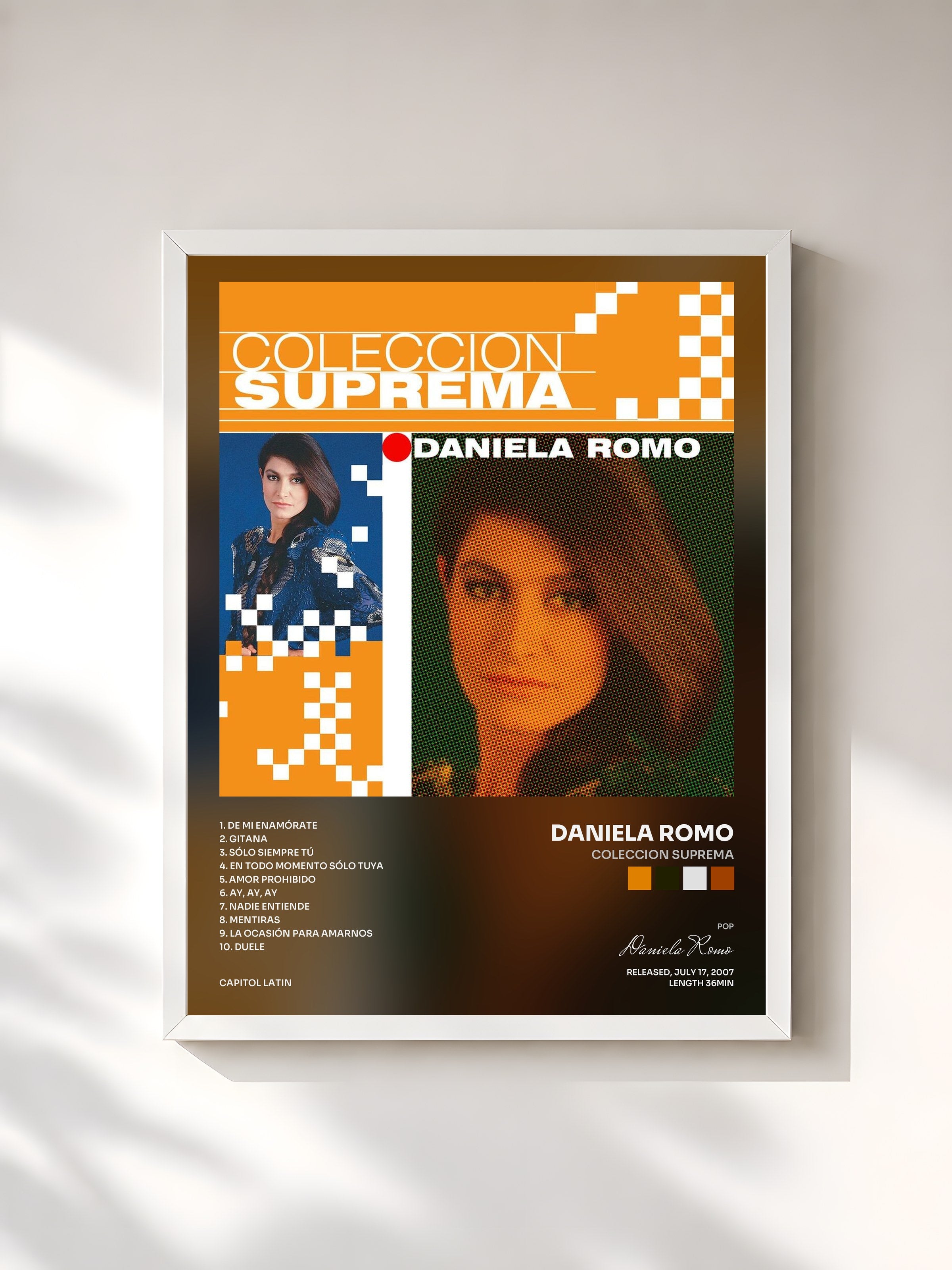#blanc Tableau de l'album Coleccion Suprema de Daniela Romo, cadre blanc, imprimé et encadré en France