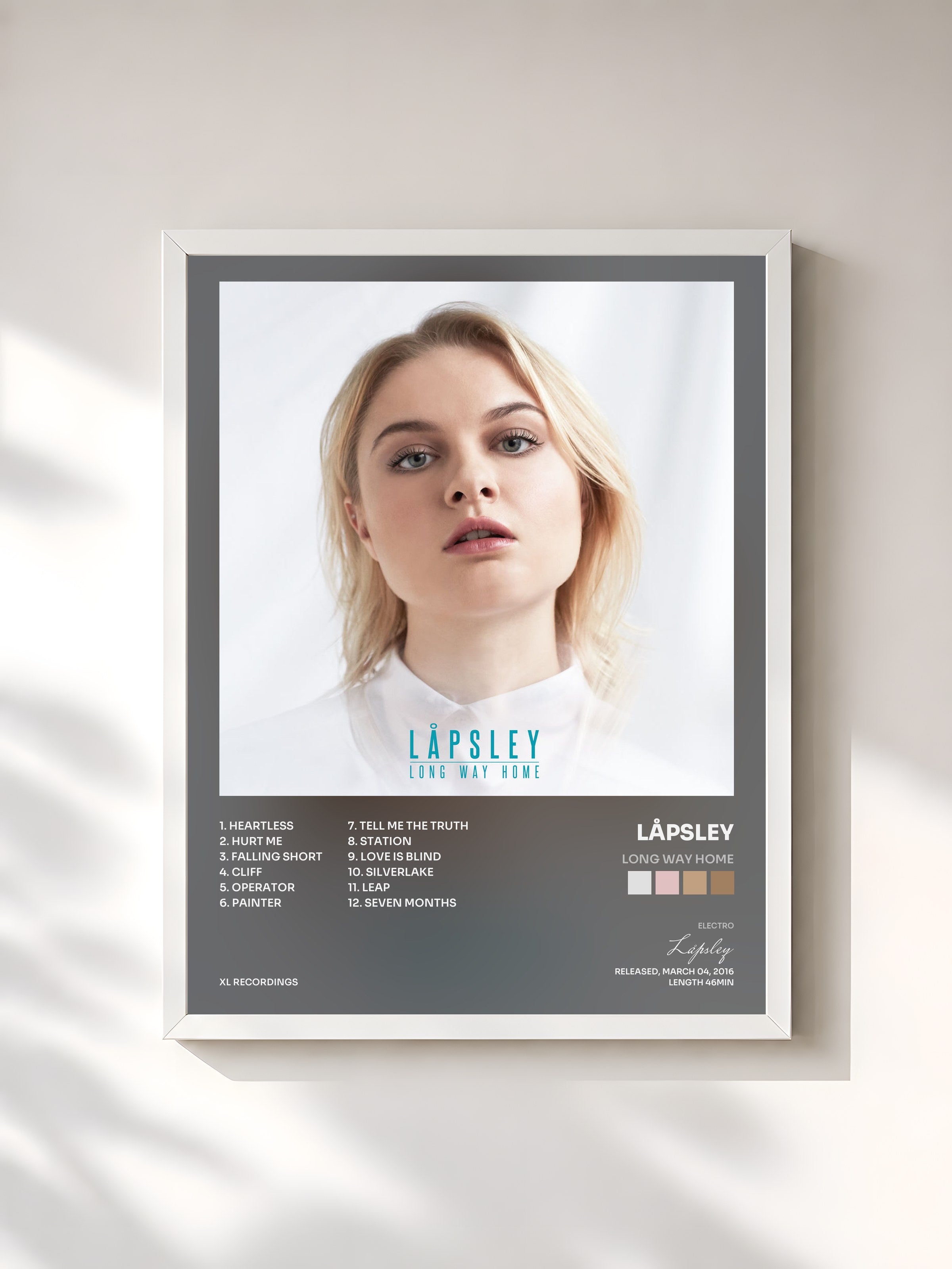 #blanc Tableau de l'album Long Way Home de Låpsley, cadre blanc, imprimé et encadré en France