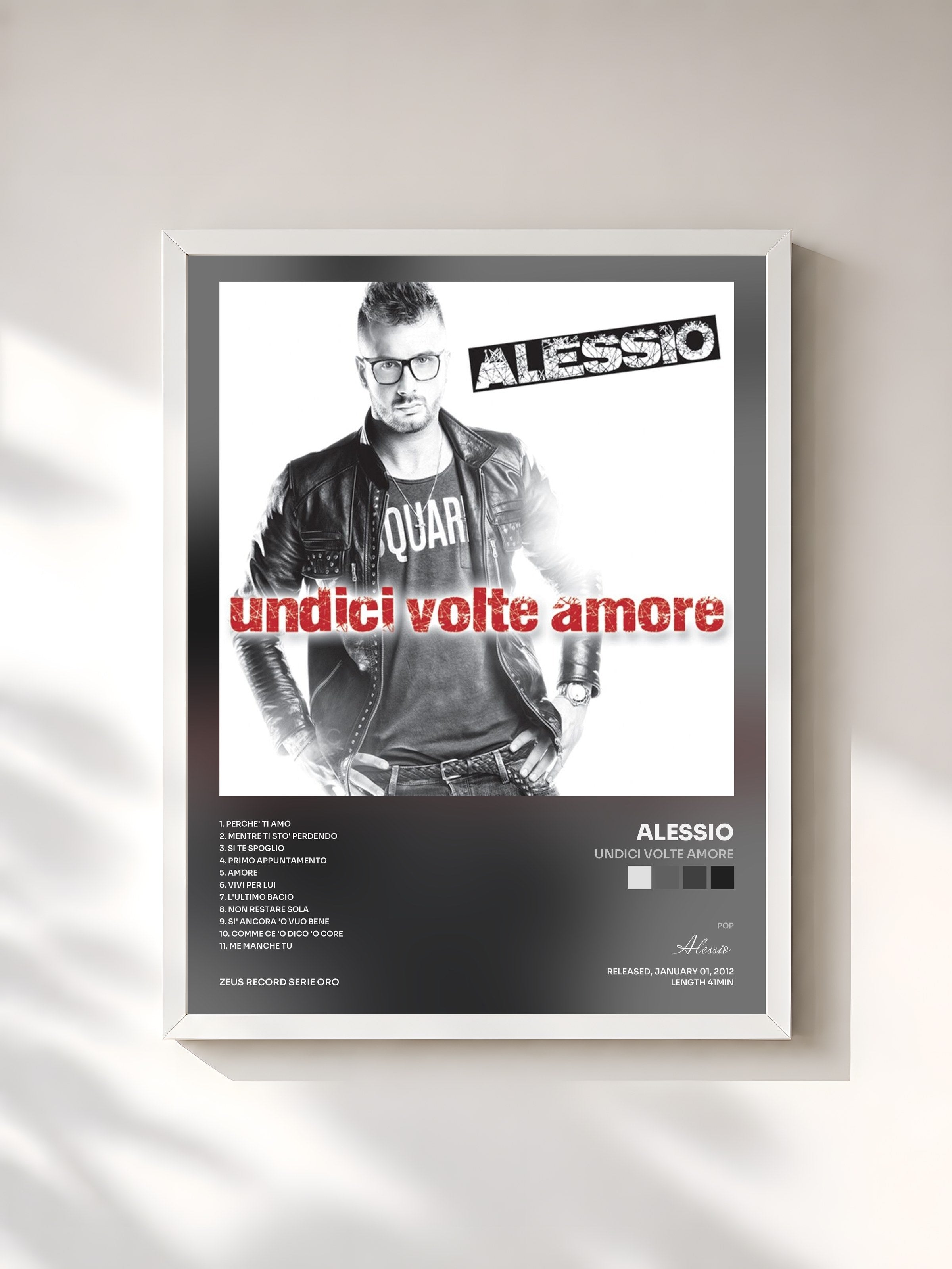 #blanc Tableau de l'album Undici volte amore de Alessio, cadre blanc, imprimé et encadré en France