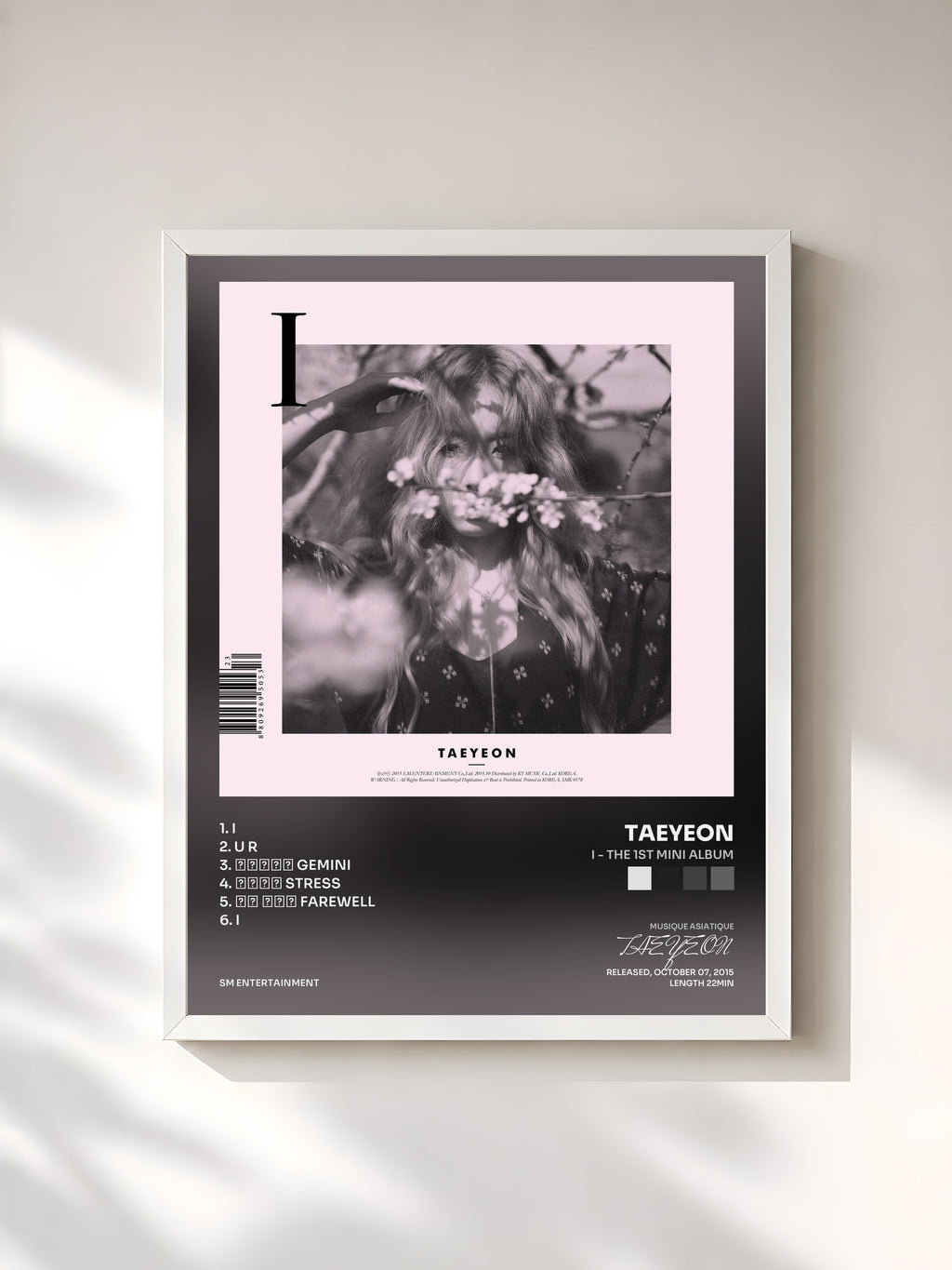 #blanc I - The 1st Mini Album by TAEYEON as a framed art print, white frame, printed and framed in France