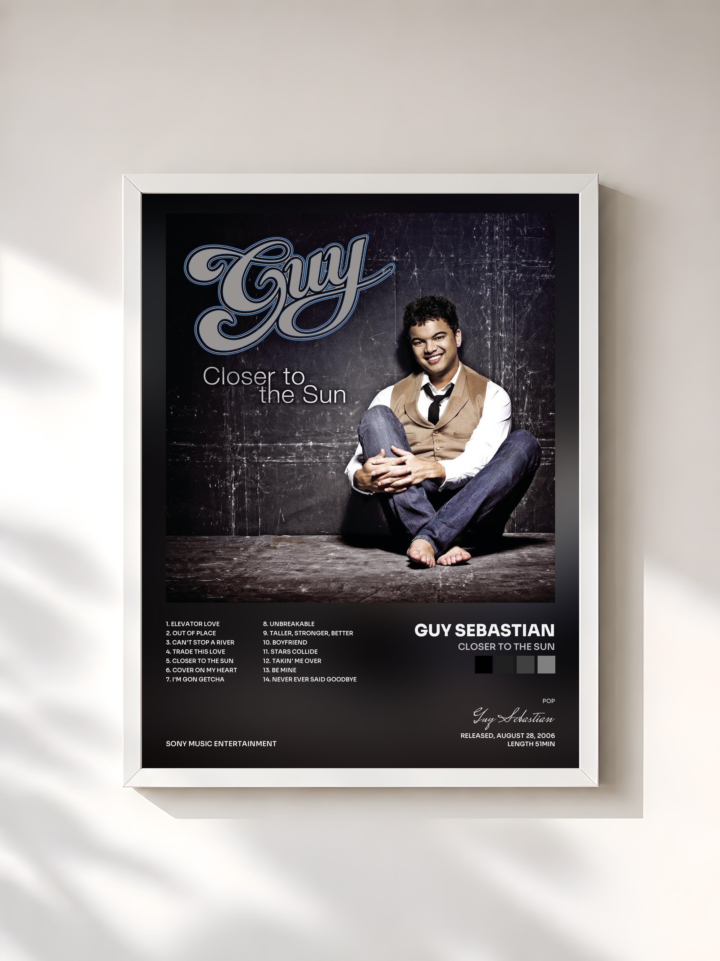 #blanc Tableau de l'album Closer To The Sun de Guy Sebastian, cadre blanc, imprimé et encadré en France
