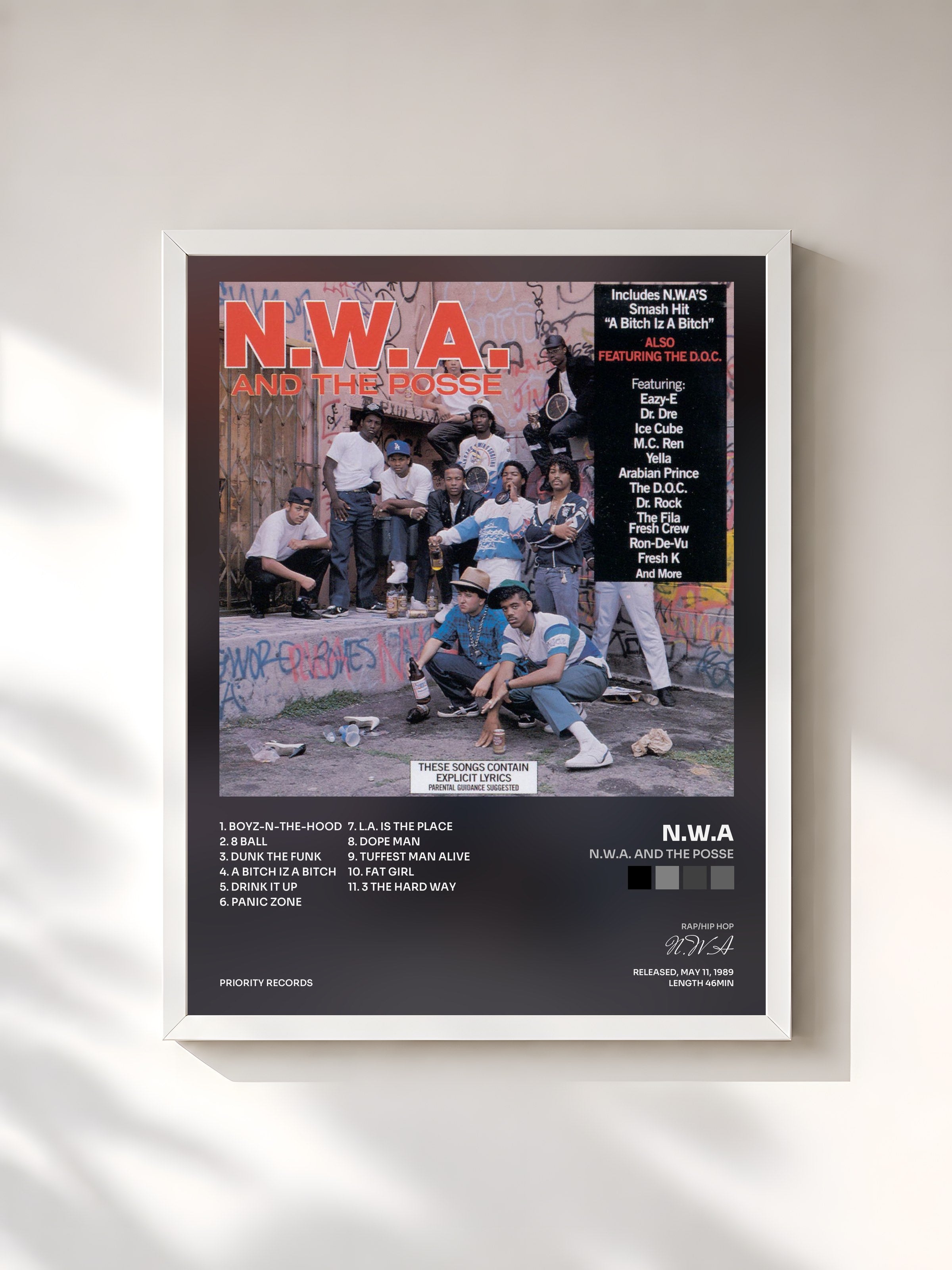 #blanc Tableau de l'album N.W.A. And The Posse de N.W.A, cadre blanc, imprimé et encadré en France