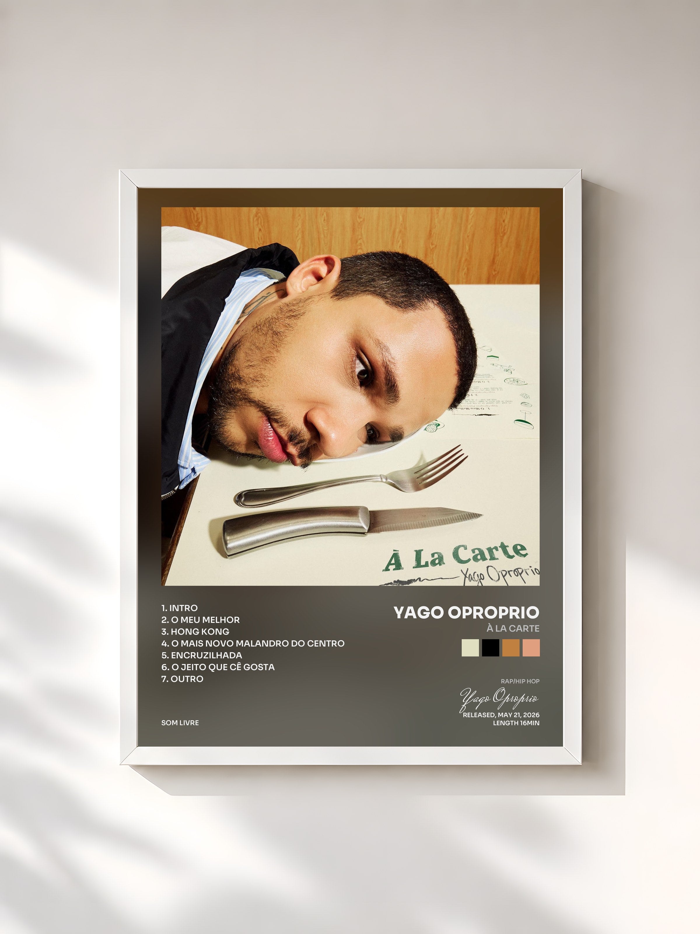 #blanc Tableau de l'album À La Carte de Yago Oproprio, cadre blanc, imprimé et encadré en France