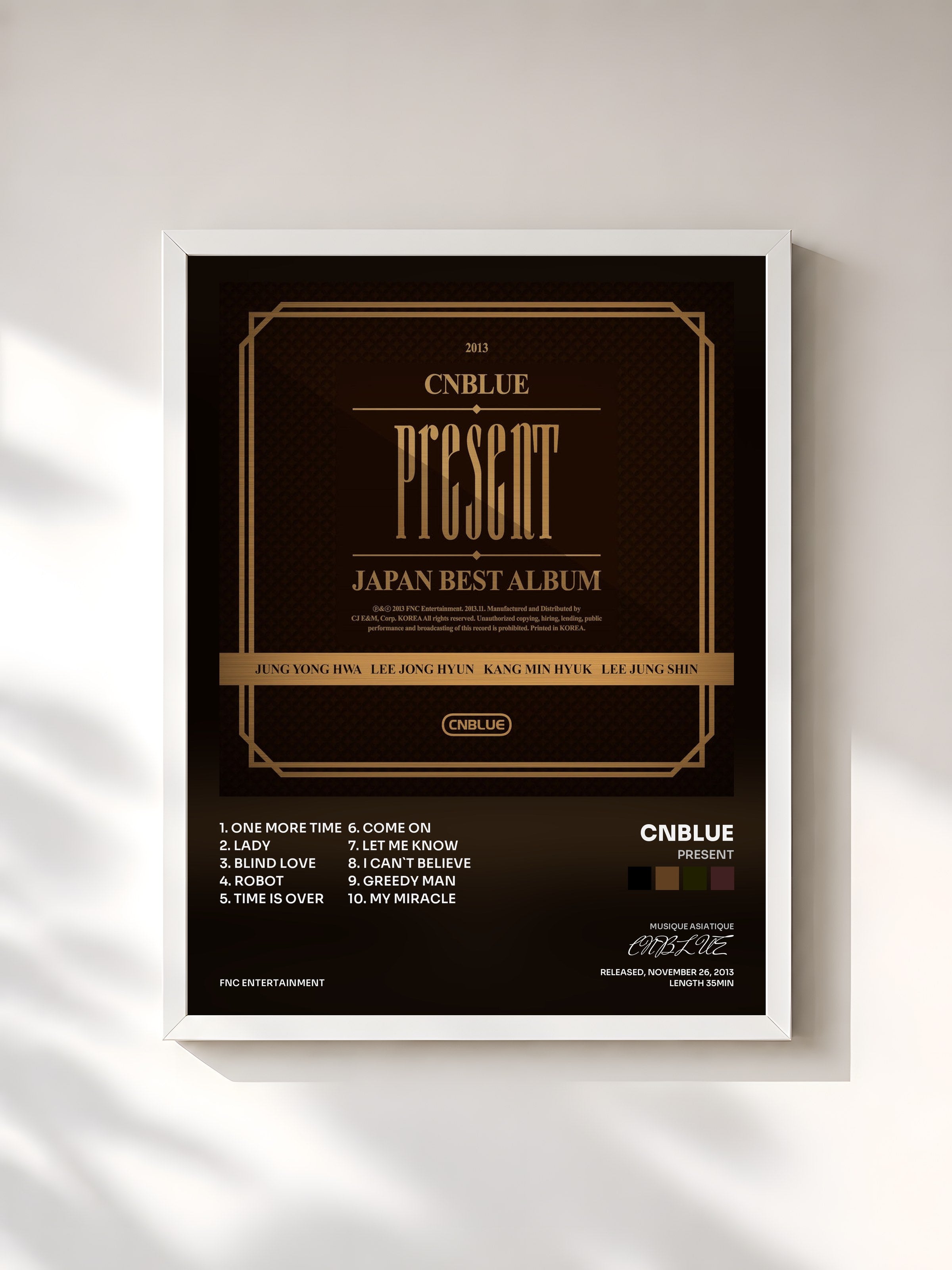 #blanc Tableau de l'album PRESENT de CNBLUE, cadre blanc, imprimé et encadré en France