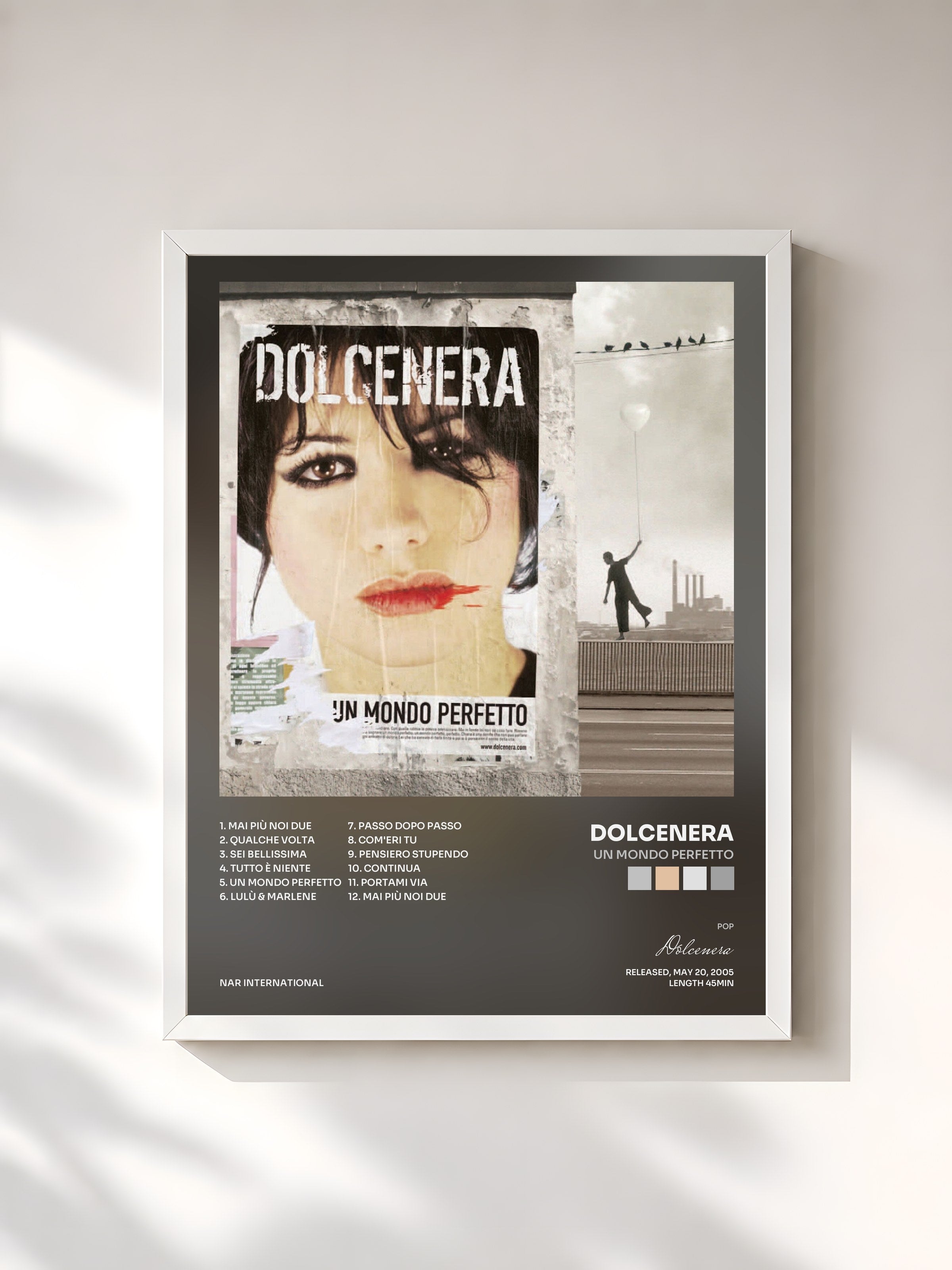 #blanc Tableau de l'album Un Mondo Perfetto de Dolcenera, cadre blanc, imprimé et encadré en France