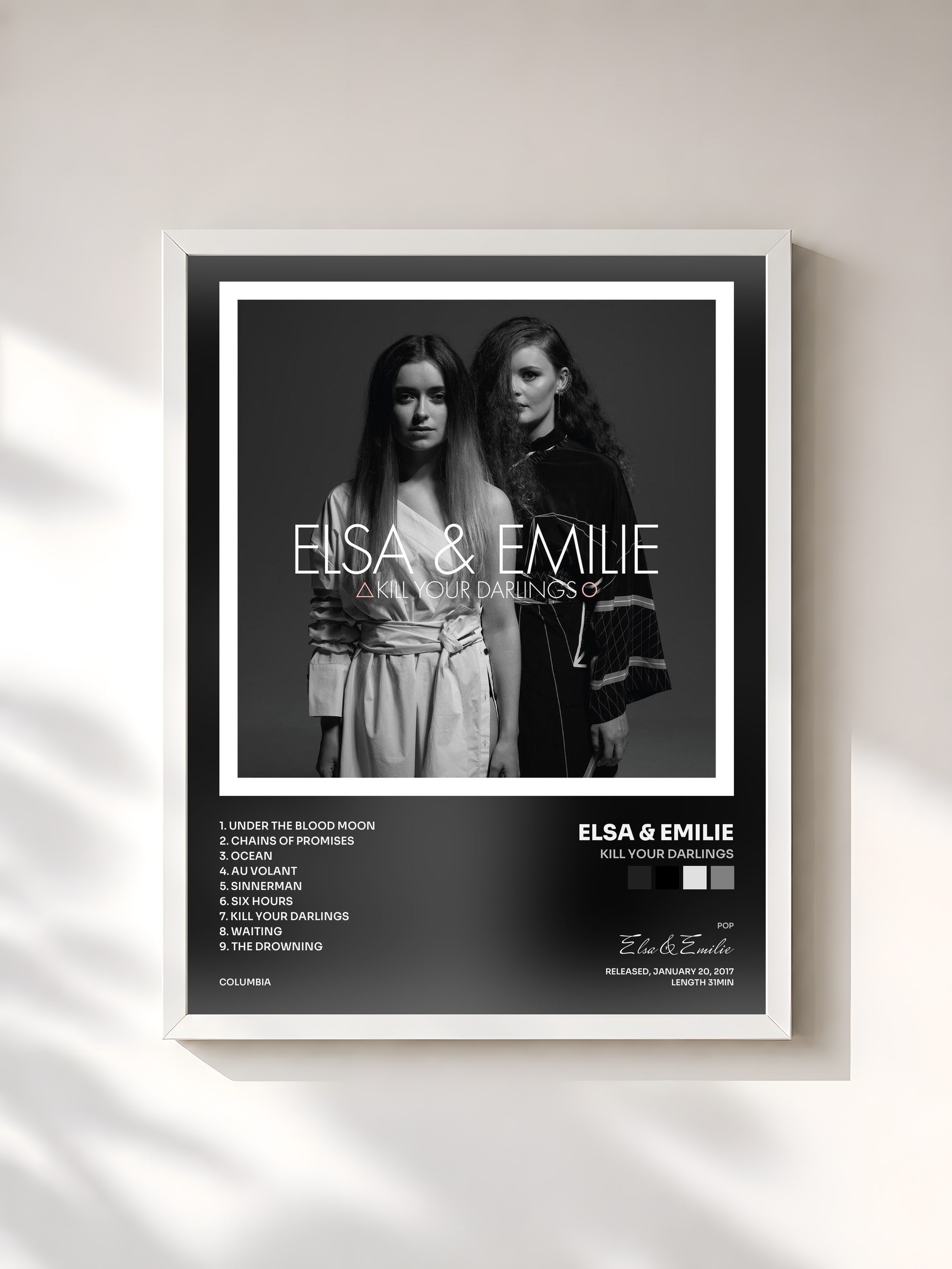 #blanc Tableau de l'album Kill Your Darlings de Elsa & Emilie, cadre blanc, imprimé et encadré en France