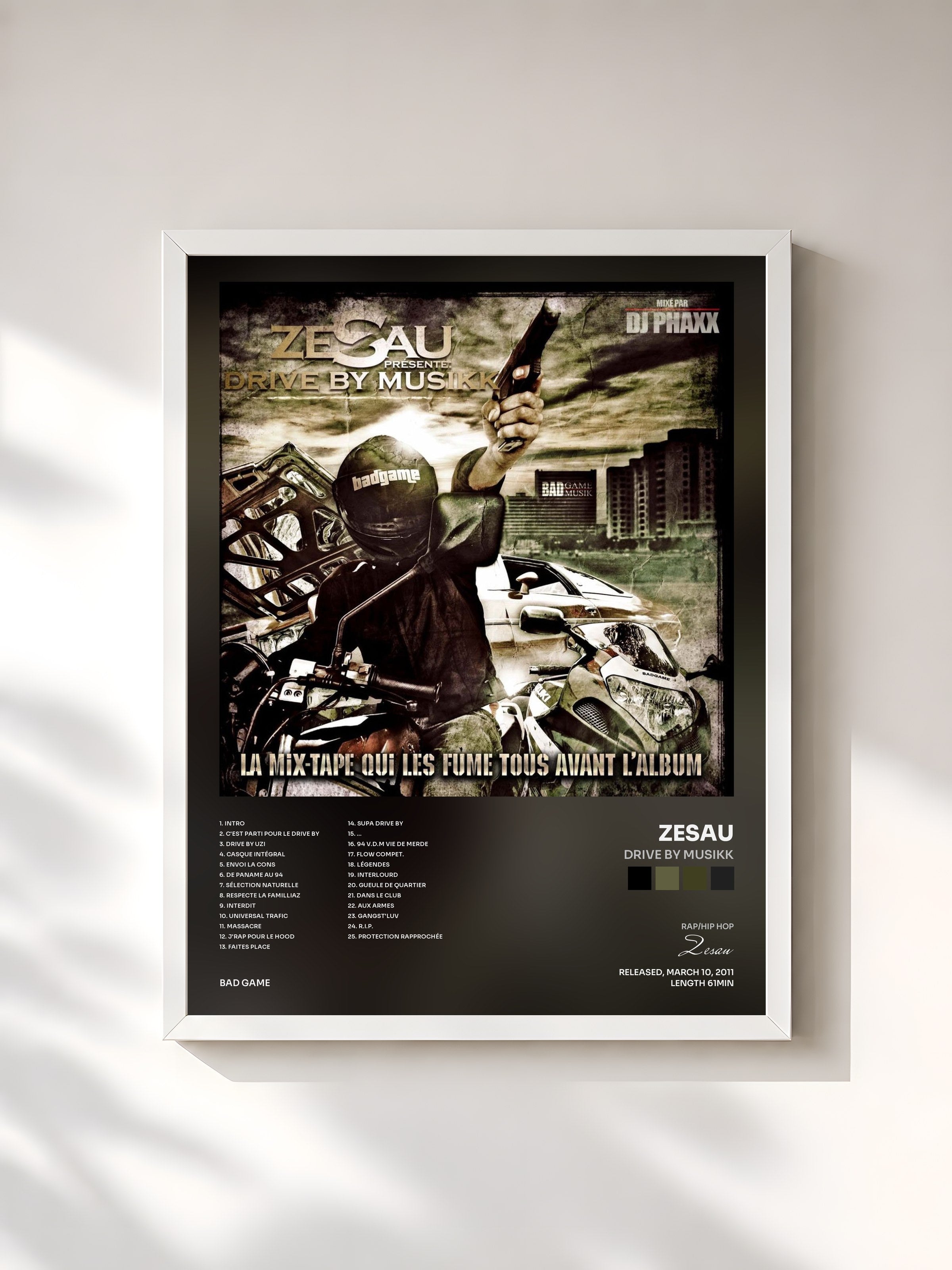 #blanc Tableau de l'album Drive by Musikk de Zesau, cadre blanc, imprimé et encadré en France