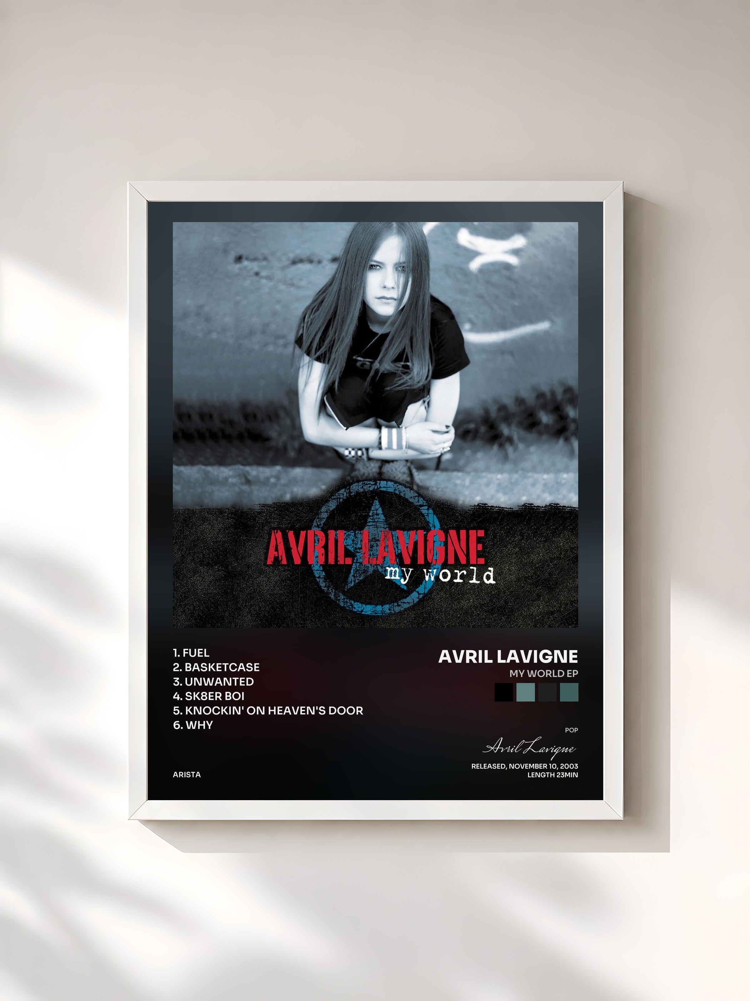 #blanc Tableau de l'album My World EP de Avril Lavigne, cadre blanc, imprimé et encadré en France