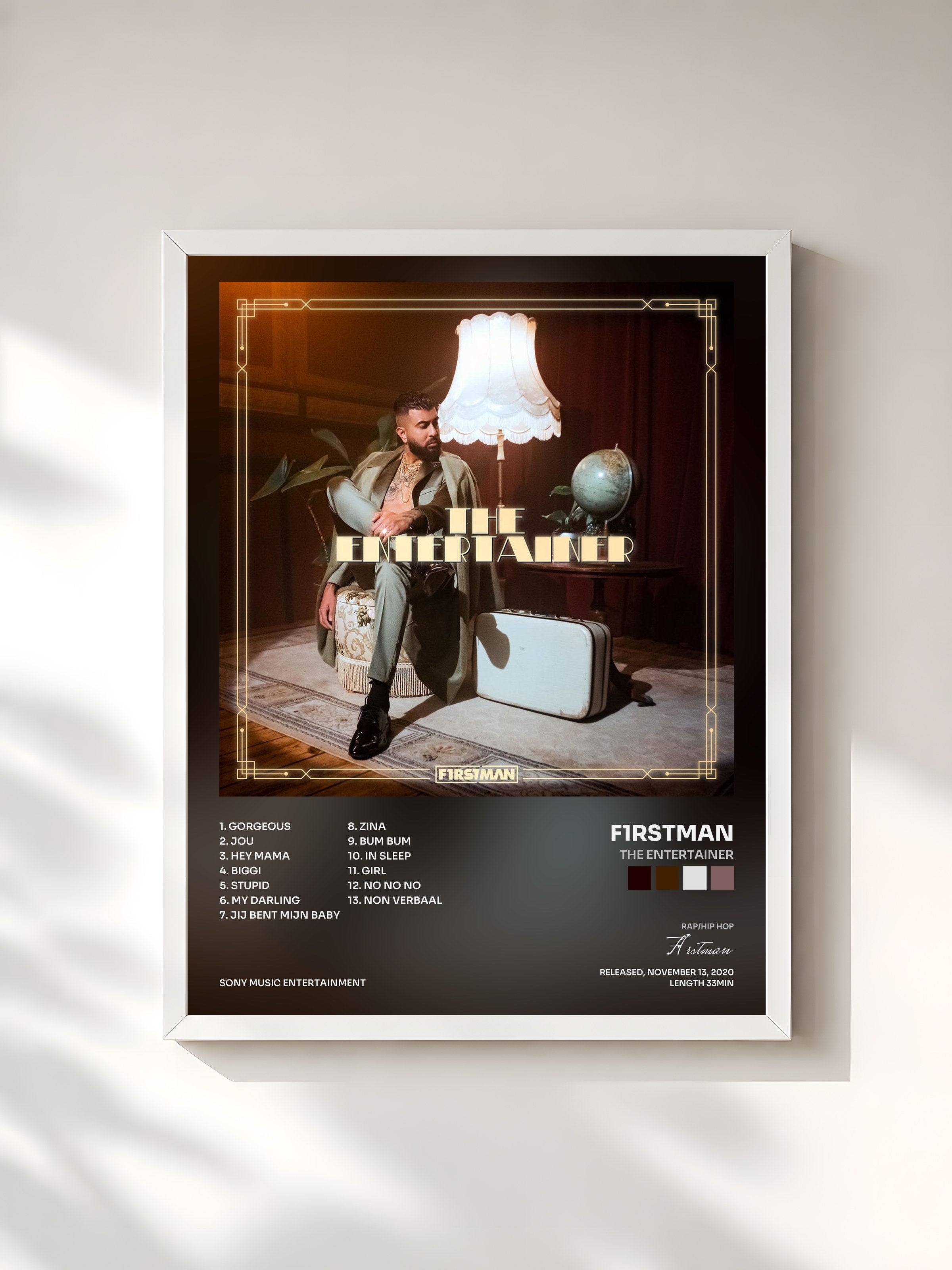 #blanc Tableau de l'album The Entertainer de F1rstman, cadre blanc, imprimé et encadré en France