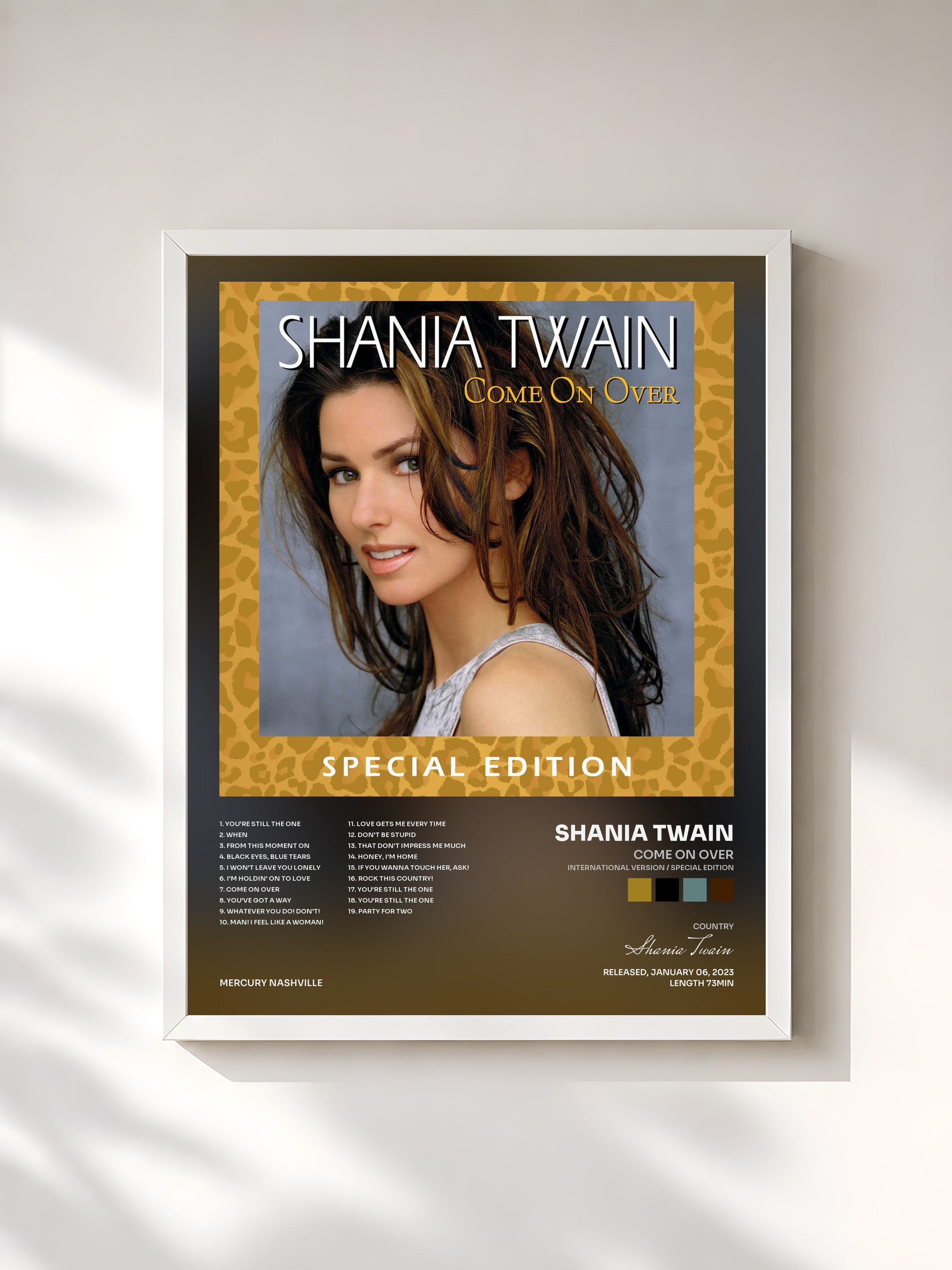 #blanc Tableau de l'album Come On Over (International Version / Special Edition) de Shania Twain, cadre blanc, imprimé et encadré en France