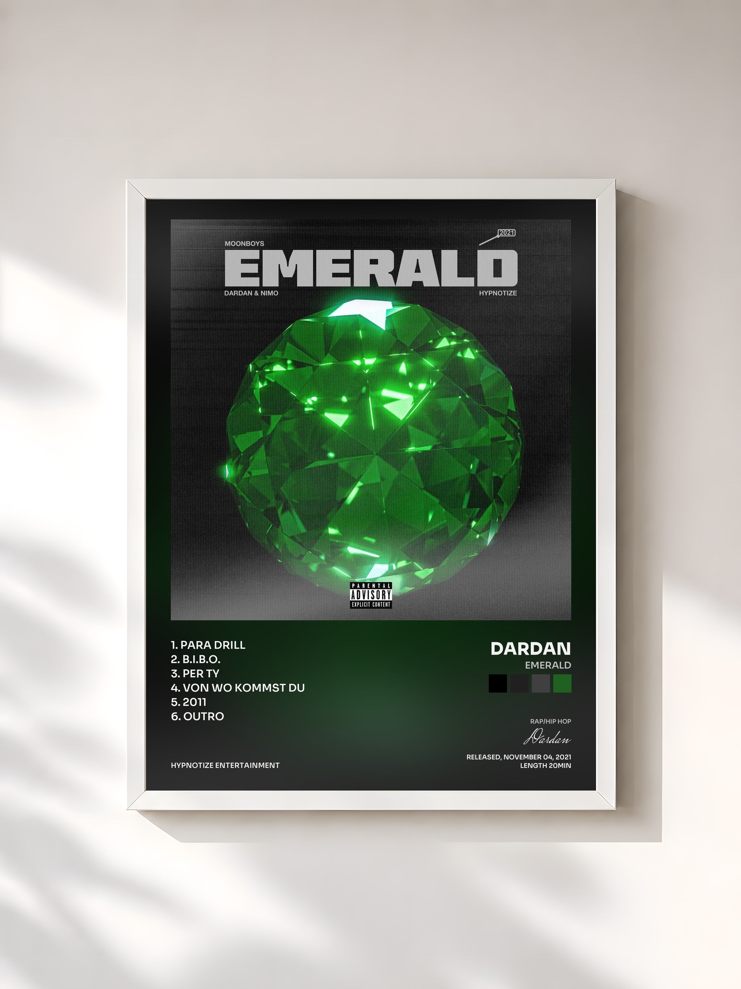 #blanc Tableau de l'album Emerald de Dardan, cadre blanc, imprimé et encadré en France