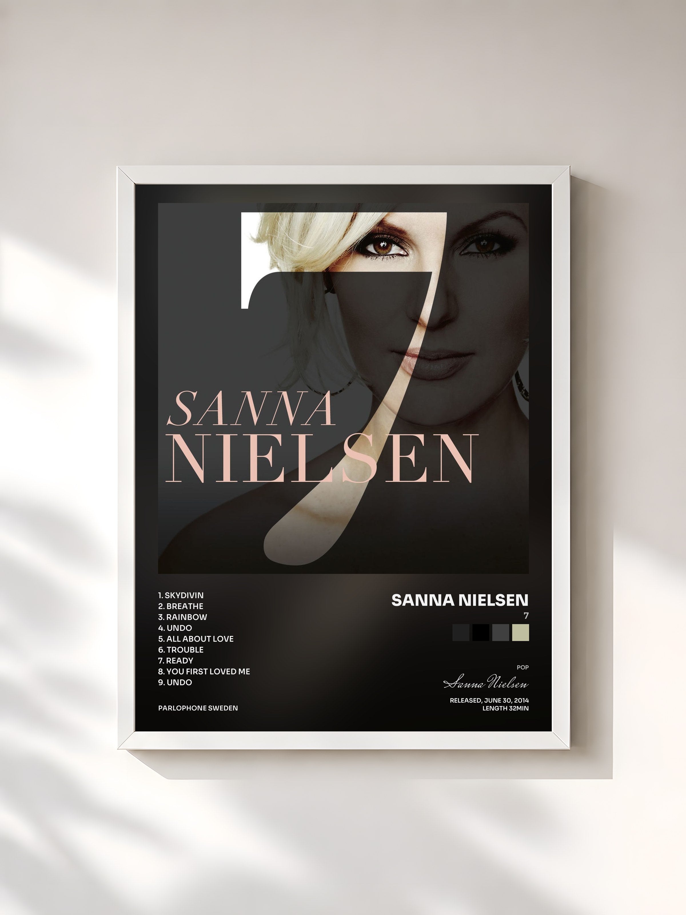 #blanc Tableau de l'album 7 de Sanna Nielsen, cadre blanc, imprimé et encadré en France