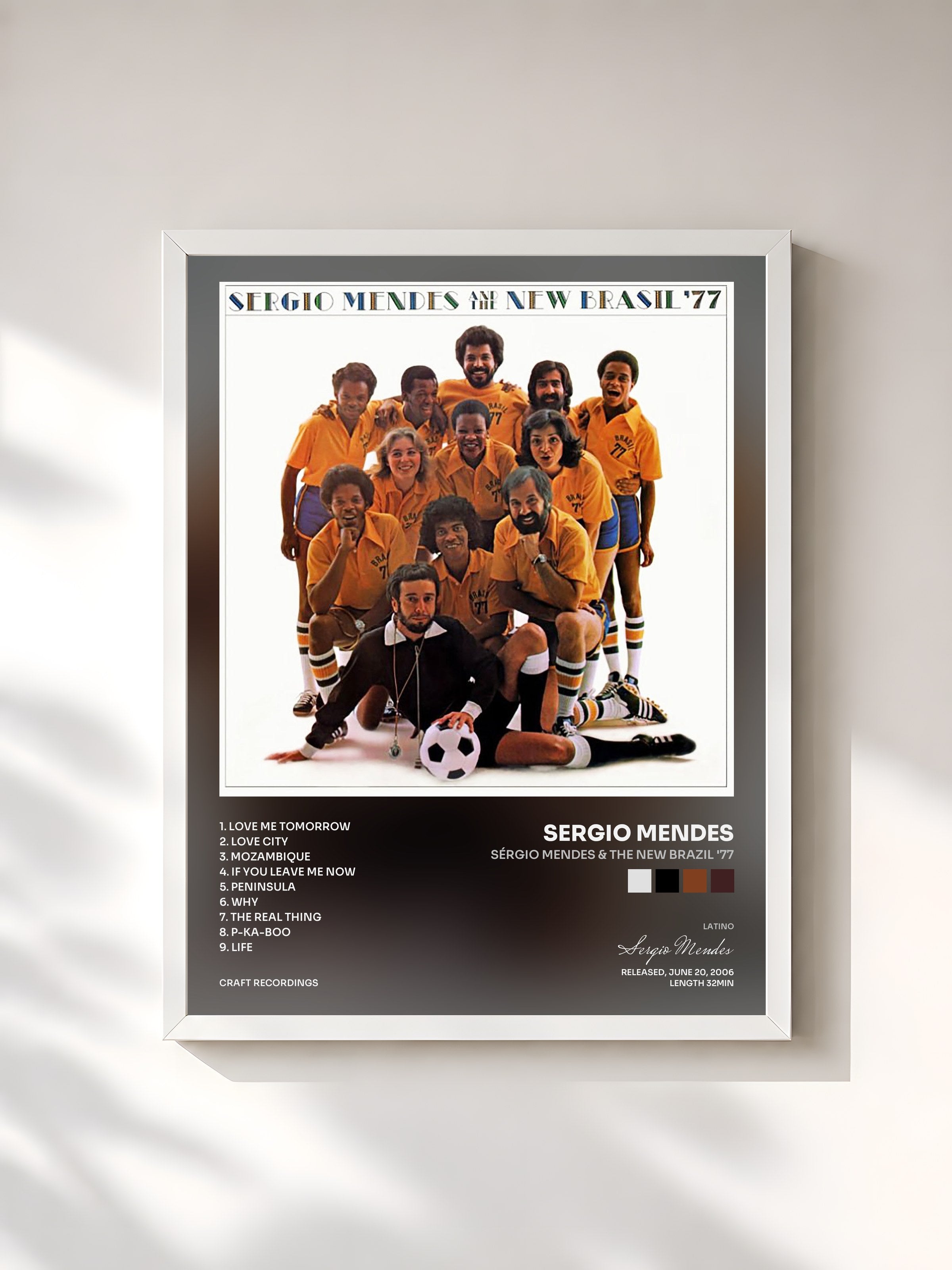 #blanc Tableau de l'album Sérgio Mendes & The New Brazil '77 de Sergio Mendes, cadre blanc, imprimé et encadré en France