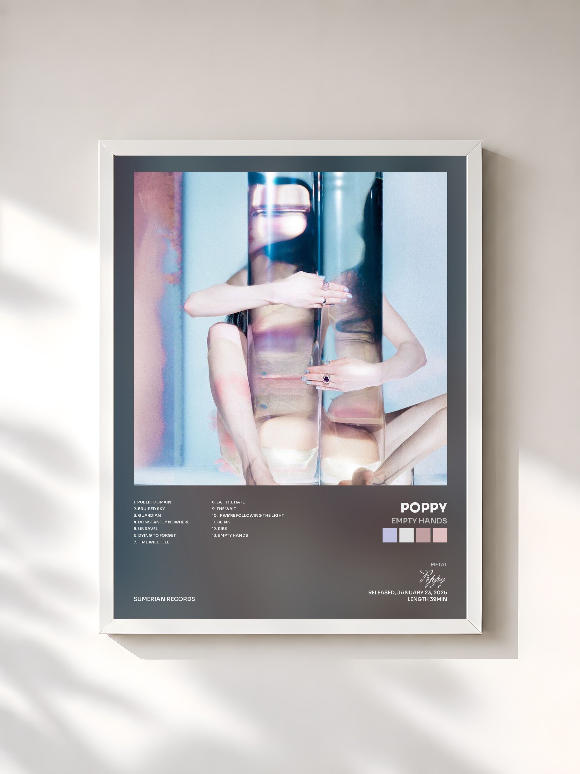 #blanc Tableau de l'album Empty Hands de Poppy, cadre blanc, imprimé et encadré en France