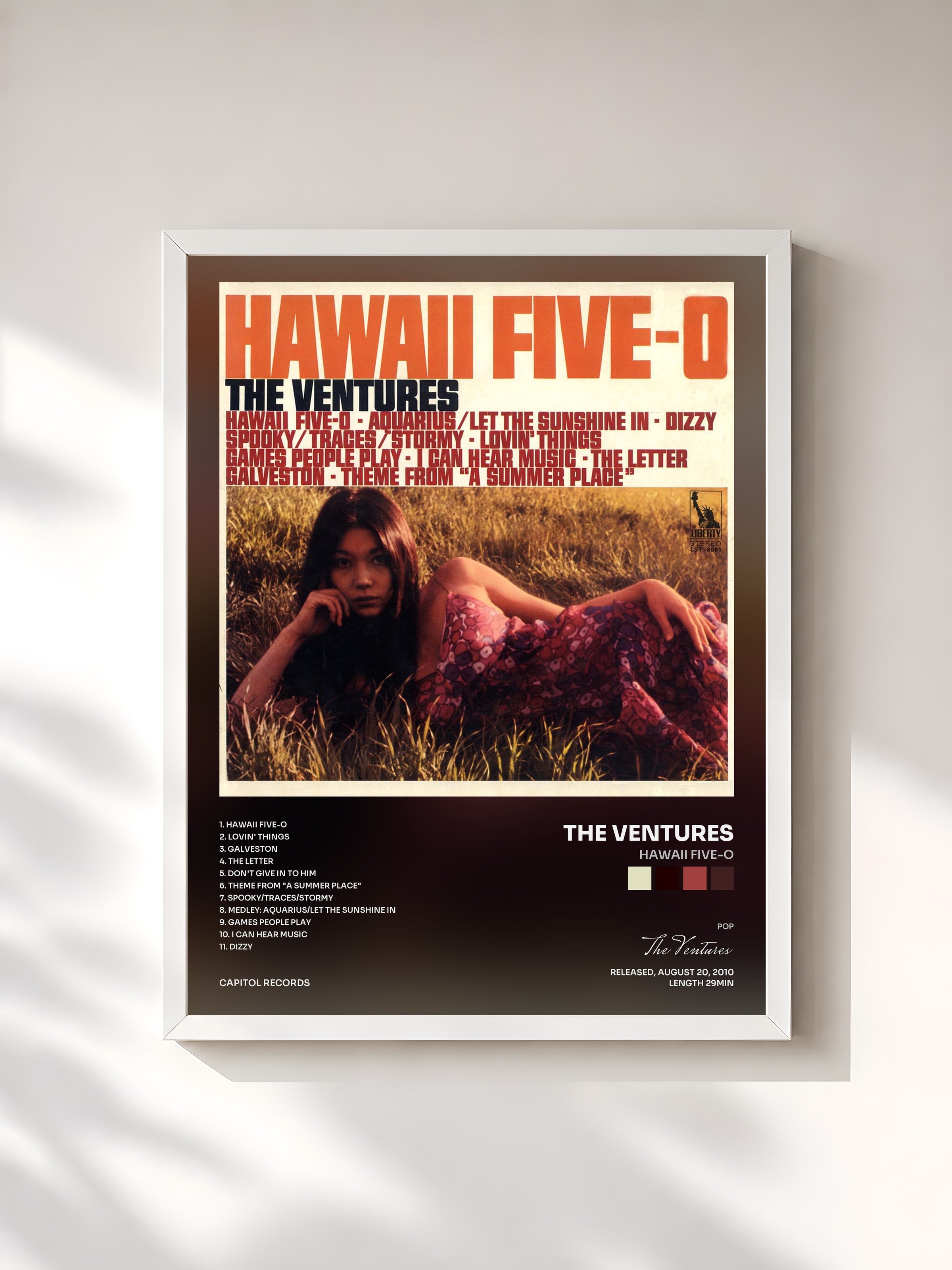 #blanc Tableau de l'album Hawaii Five-O de The Ventures, cadre blanc, imprimé et encadré en France