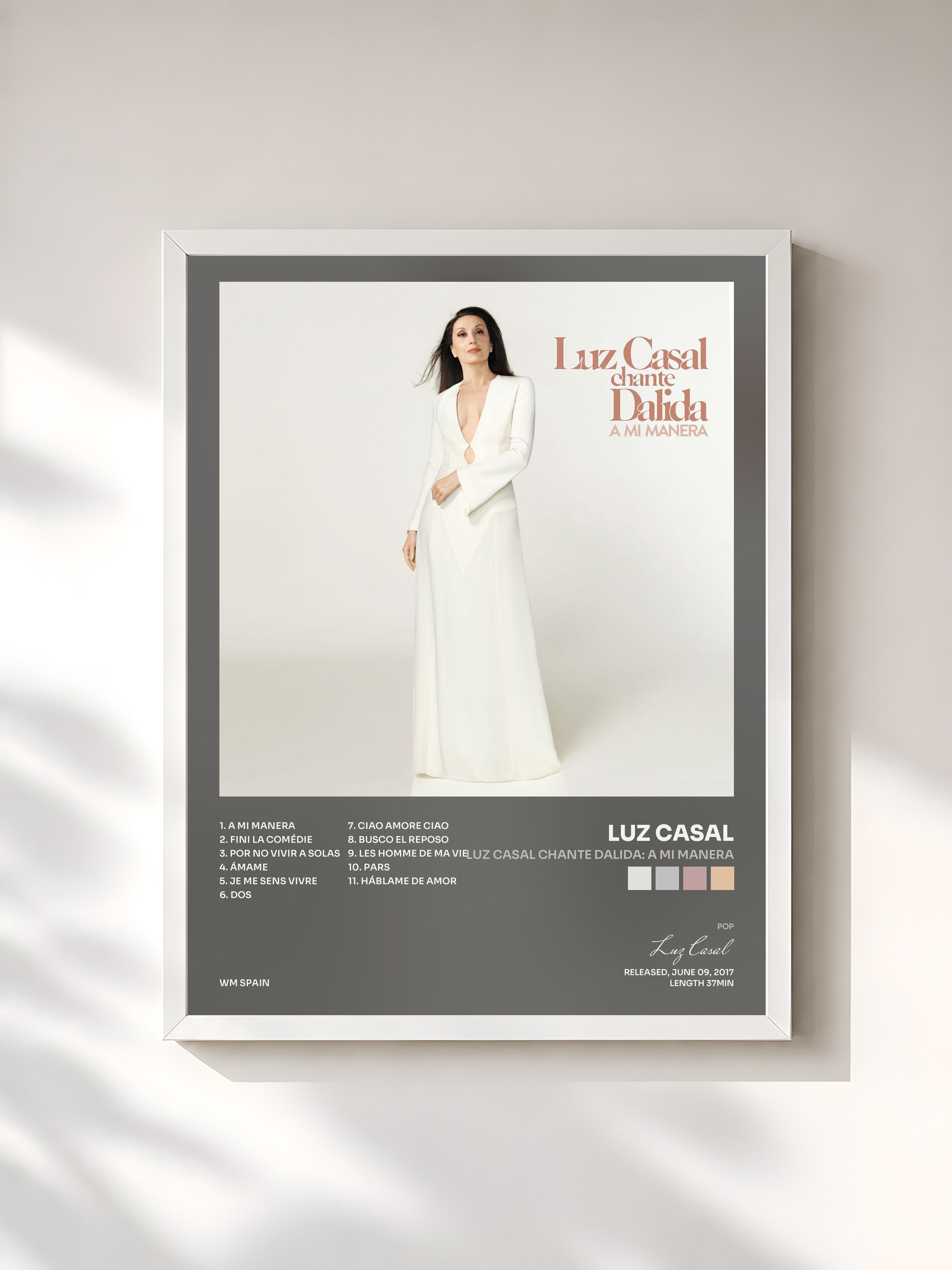 #blanc Tableau de l'album Luz Casal chante Dalida: A mi manera de Luz Casal, cadre blanc, imprimé et encadré en France