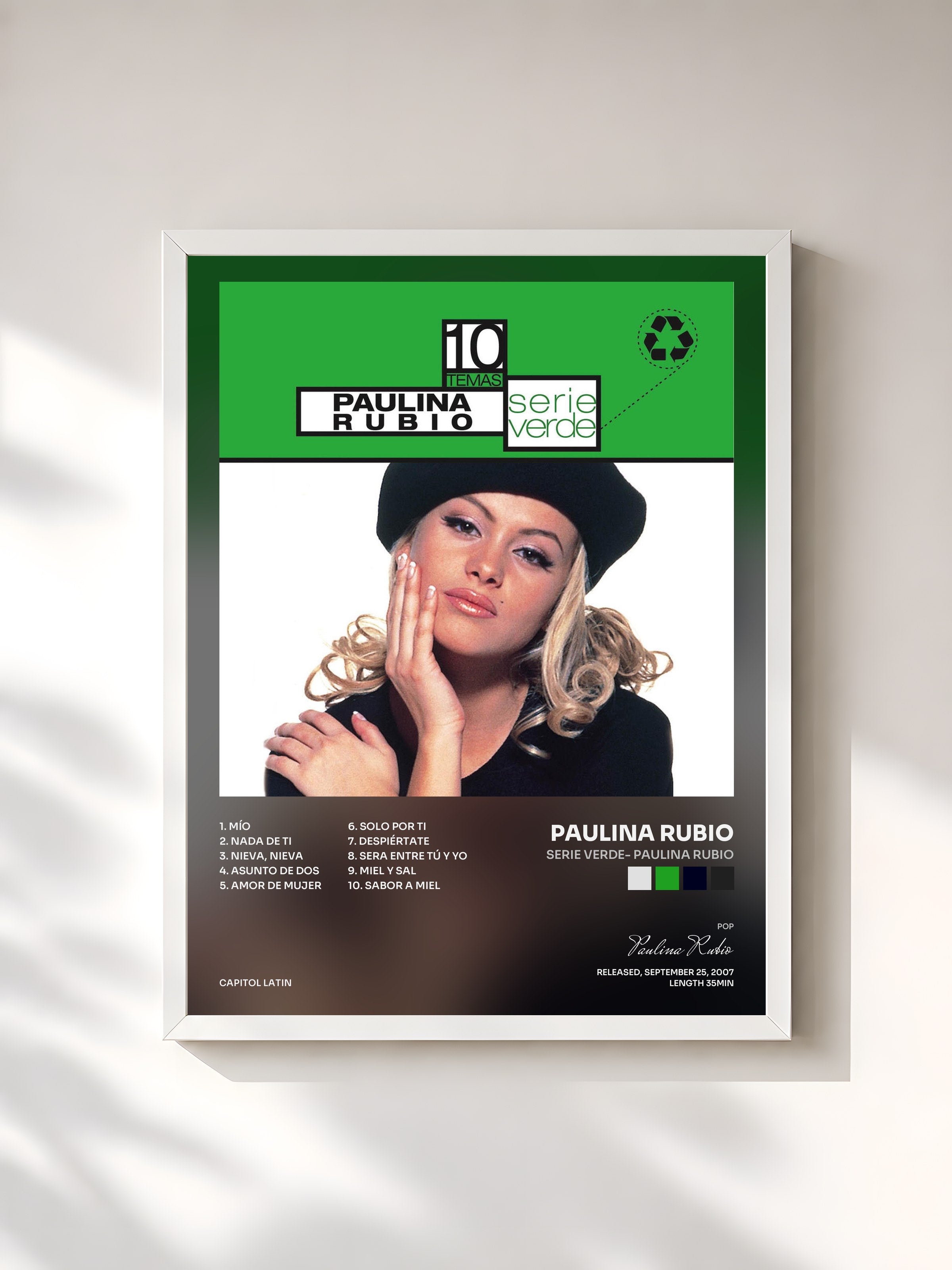 #blanc Tableau de l'album Serie Verde- Paulina Rubio de Paulina Rubio, cadre blanc, imprimé et encadré en France