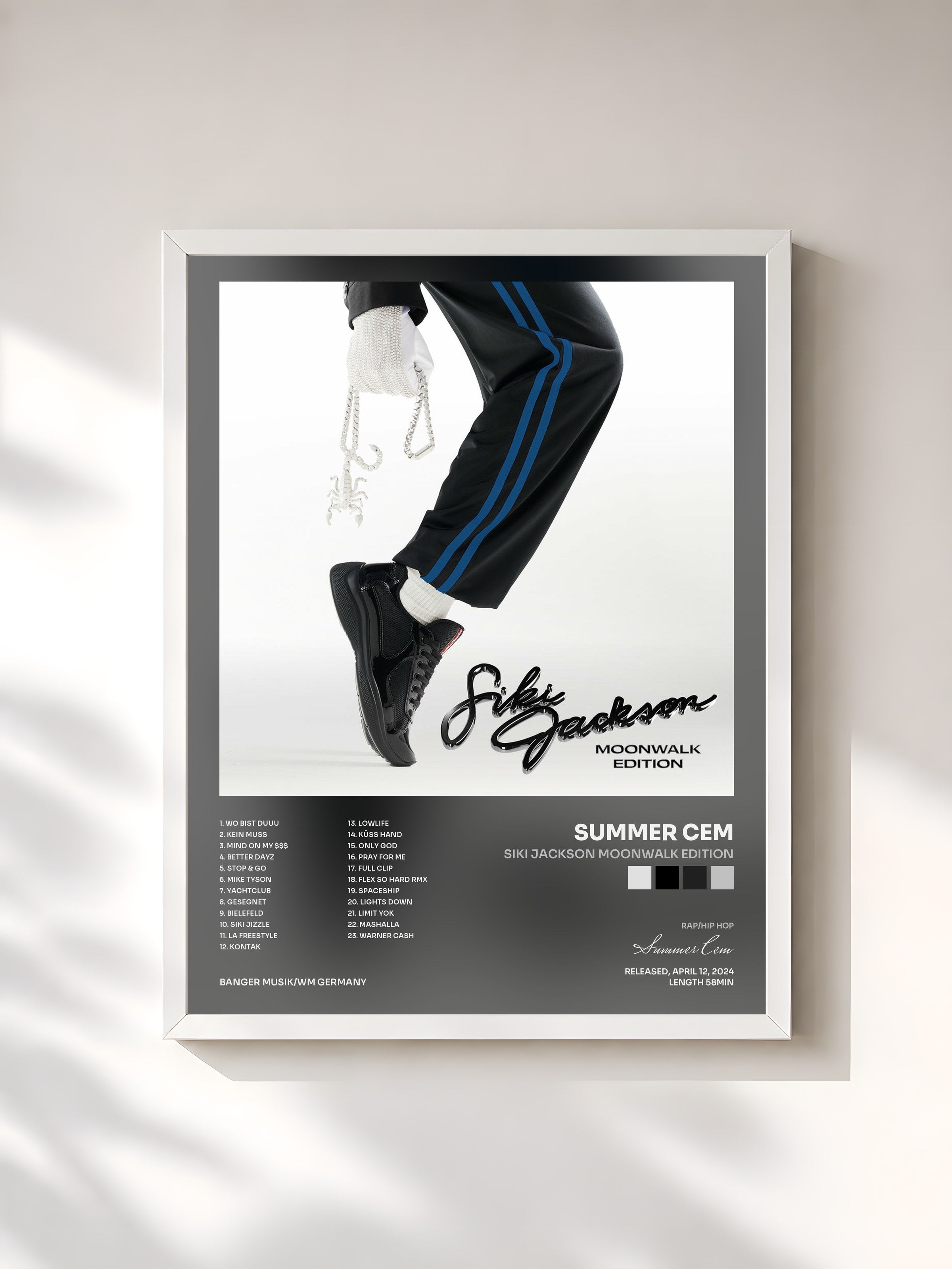 #blanc Tableau de l'album SIKI JACKSON MOONWALK EDITION de Summer Cem, cadre blanc, imprimé et encadré en France