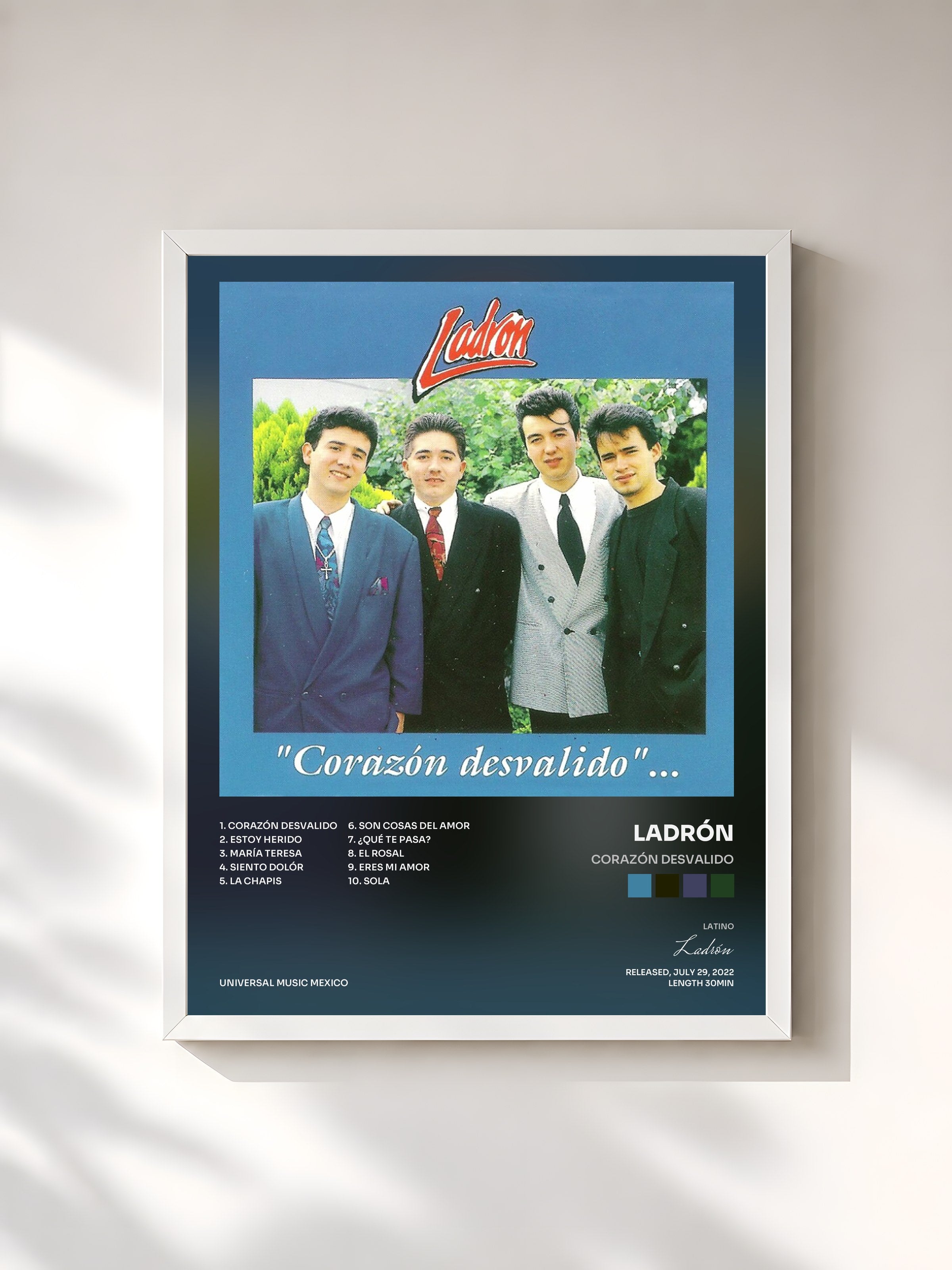 #blanc Tableau de l'album Corazón Desvalido de Ladrón, cadre blanc, imprimé et encadré en France