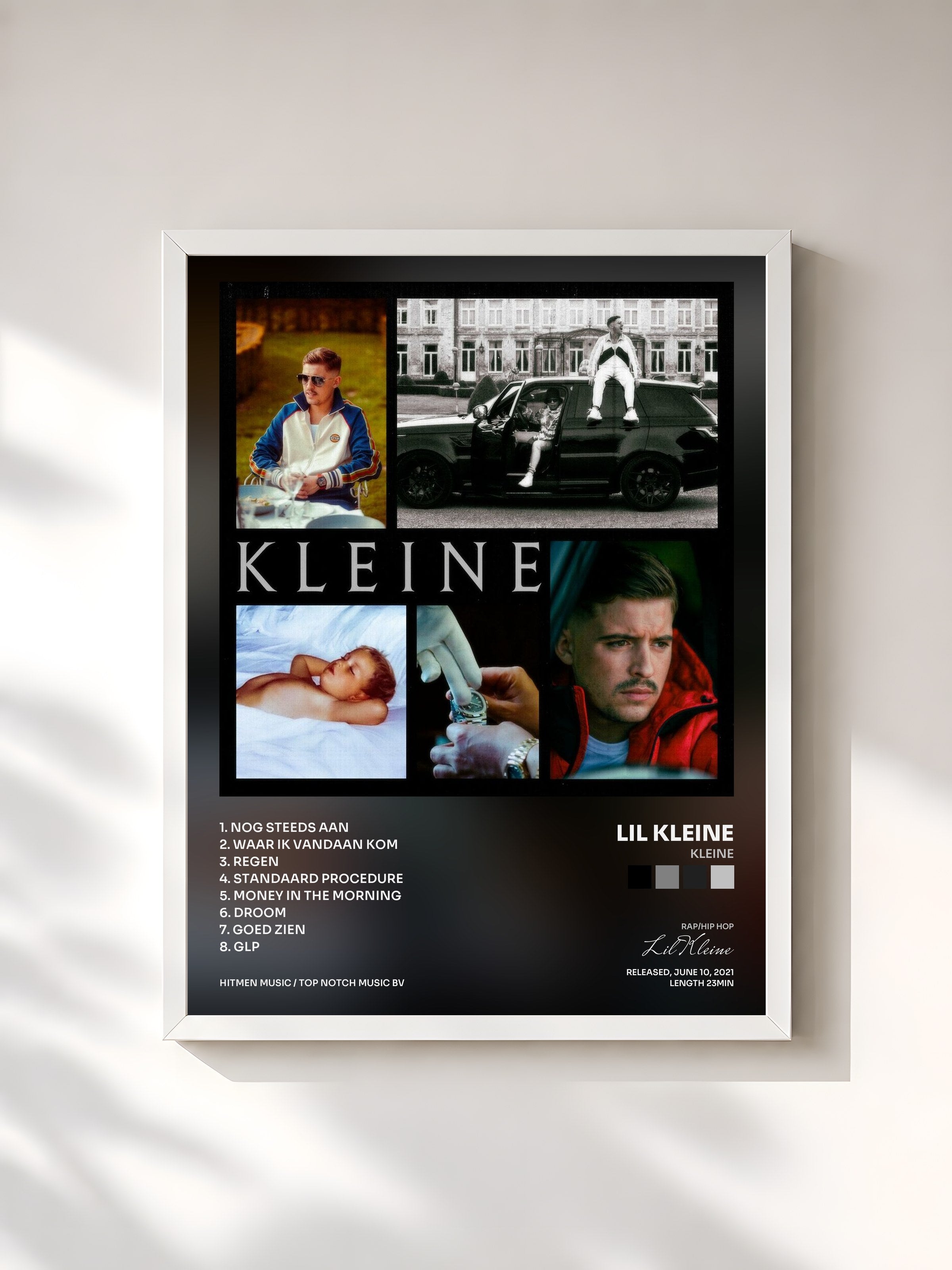 #blanc Tableau de l'album KLEINE de Lil Kleine, cadre blanc, imprimé et encadré en France
