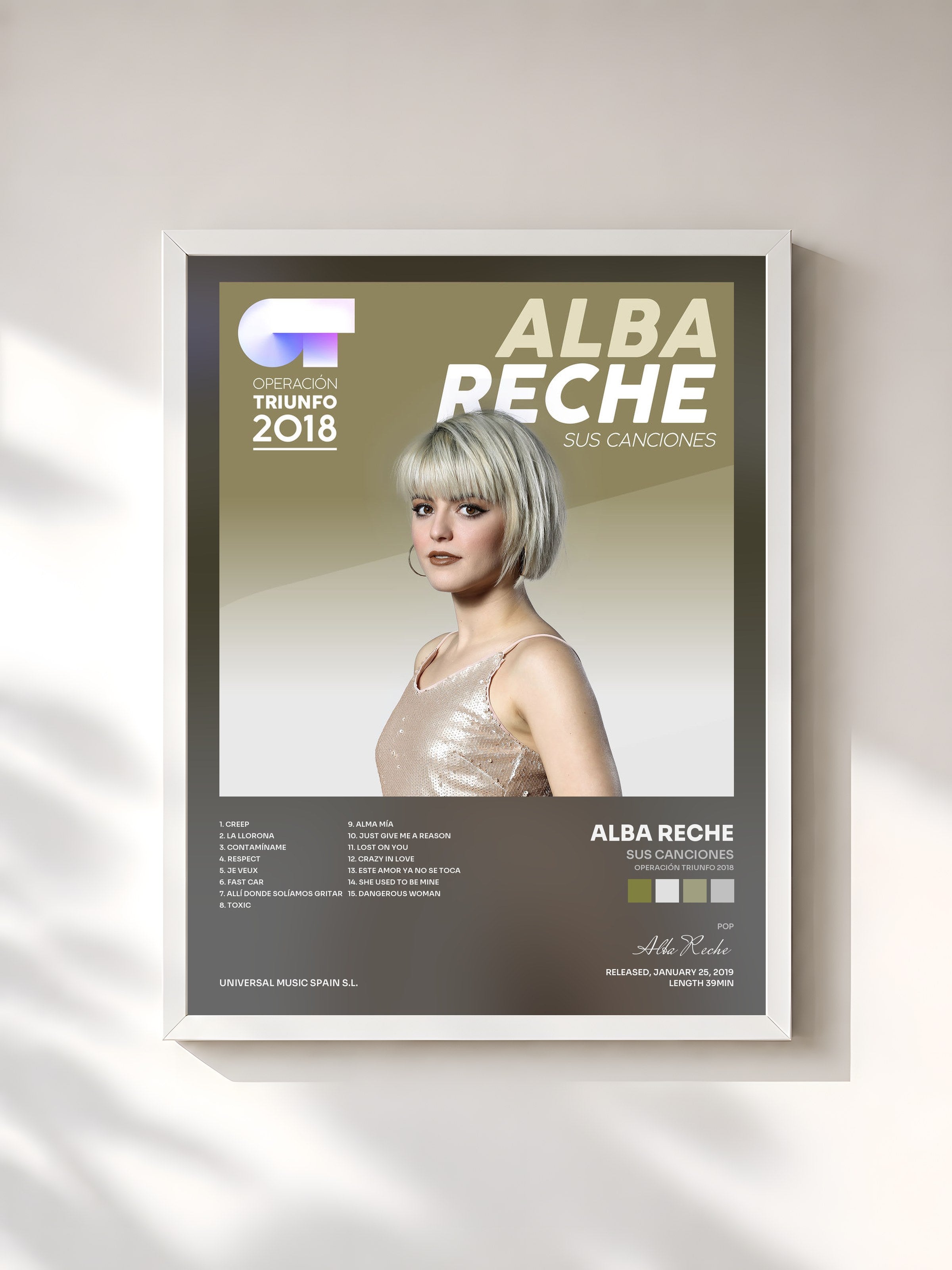 #blanc Tableau de l'album Sus Canciones (Operación Triunfo 2018) de Alba Reche, cadre blanc, imprimé et encadré en France