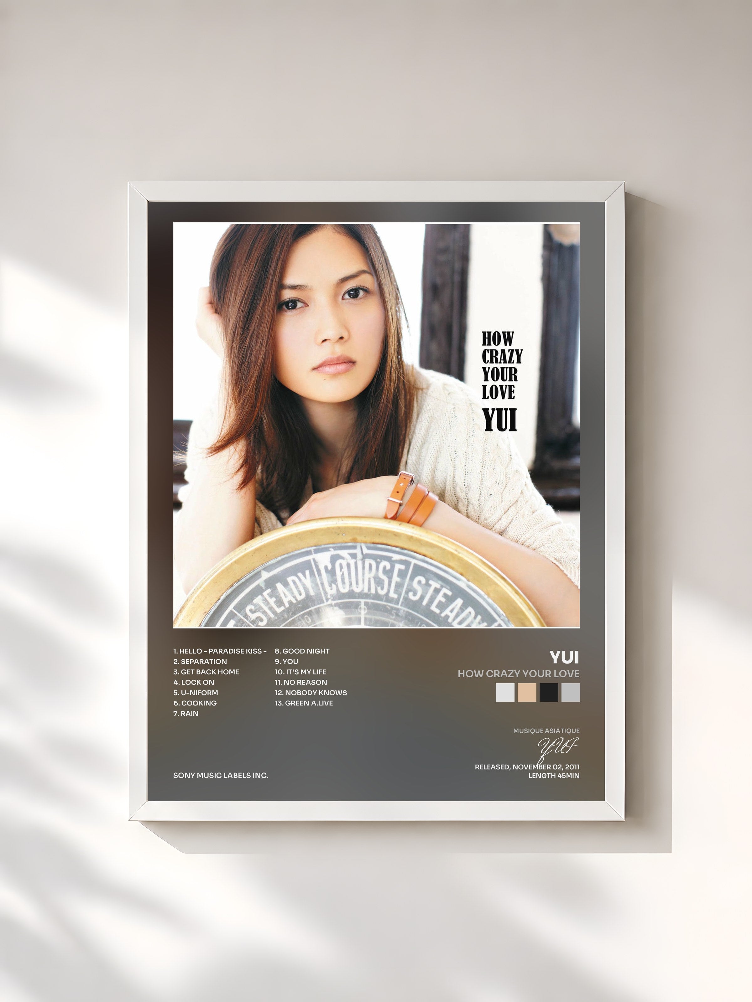 #blanc Tableau de l'album How Crazy Your Love de YUI, cadre blanc, imprimé et encadré en France