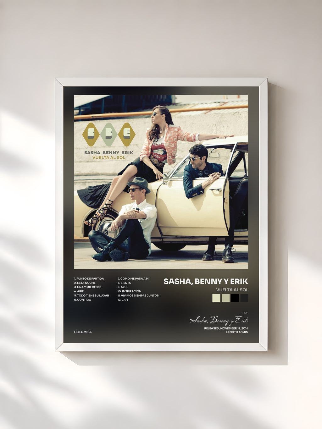 #blanc Vuelta al Sol by Sasha, Benny y Erik as a framed art print, white frame, printed and framed in France