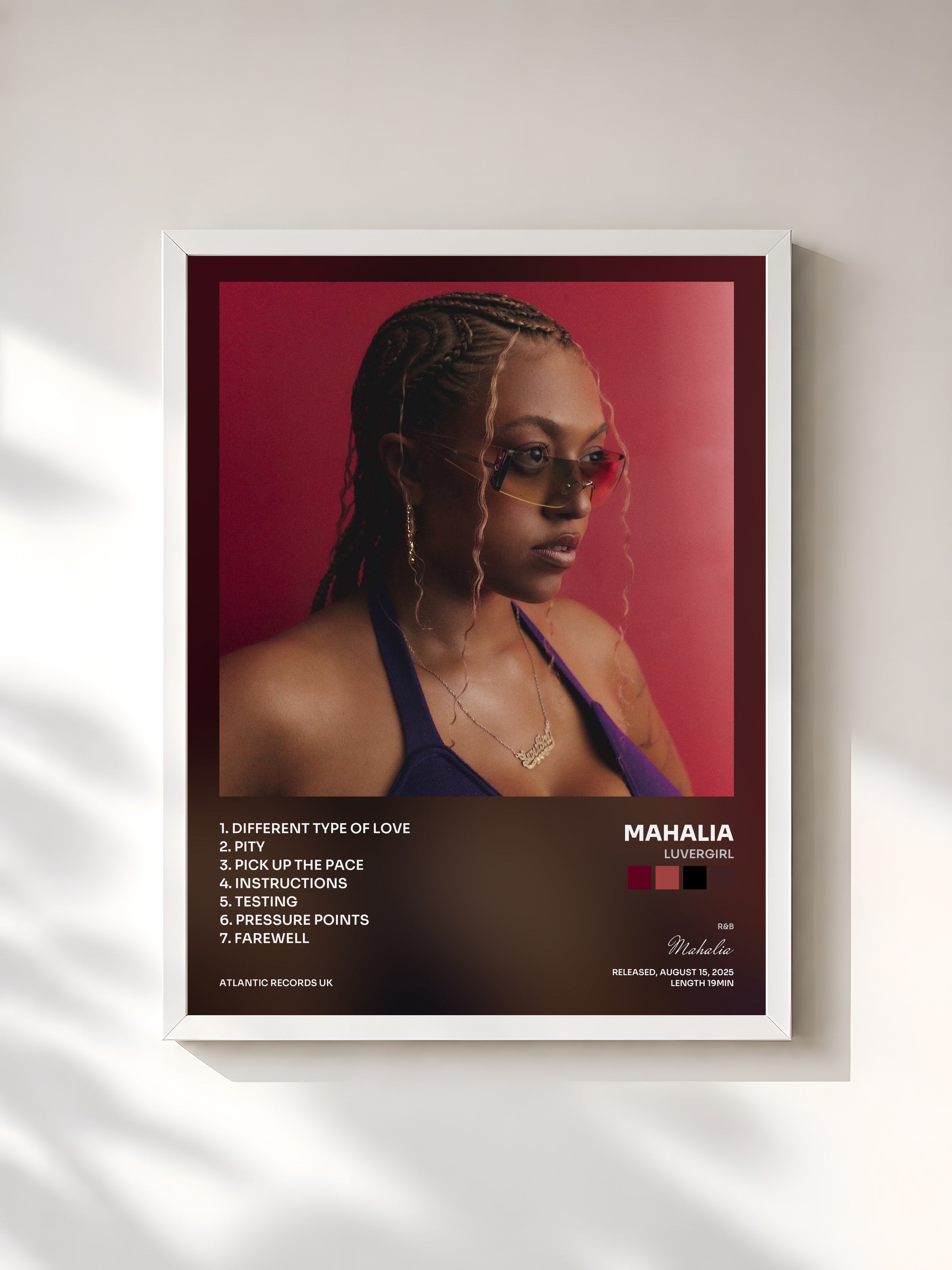 #blanc Tableau de l'album Luvergirl de Mahalia, cadre blanc, imprimé et encadré en France