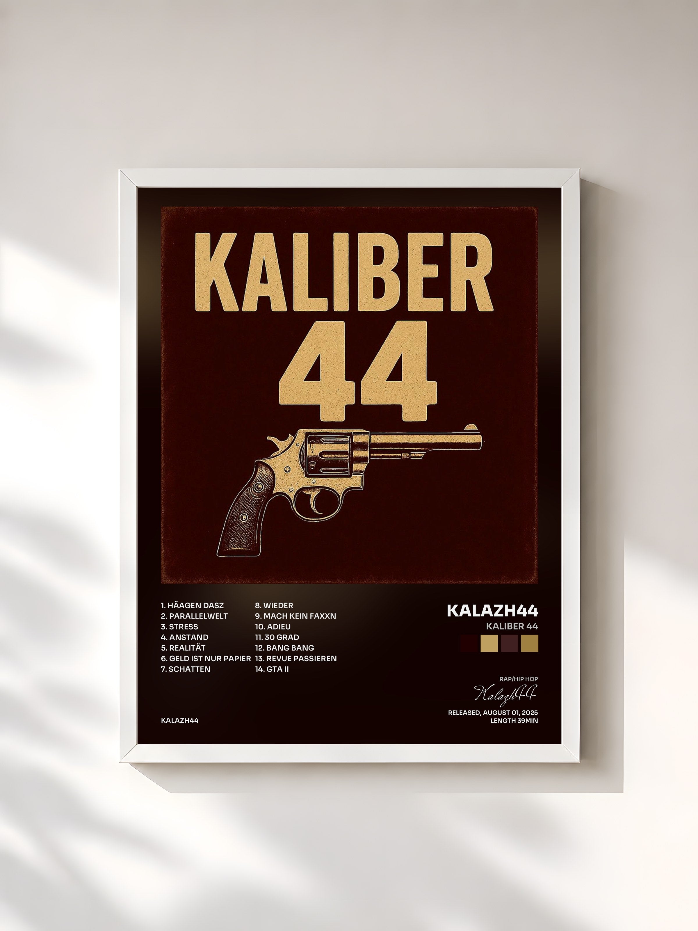 #blanc Tableau de l'album Kaliber 44 de Kalazh44, cadre blanc, imprimé et encadré en France