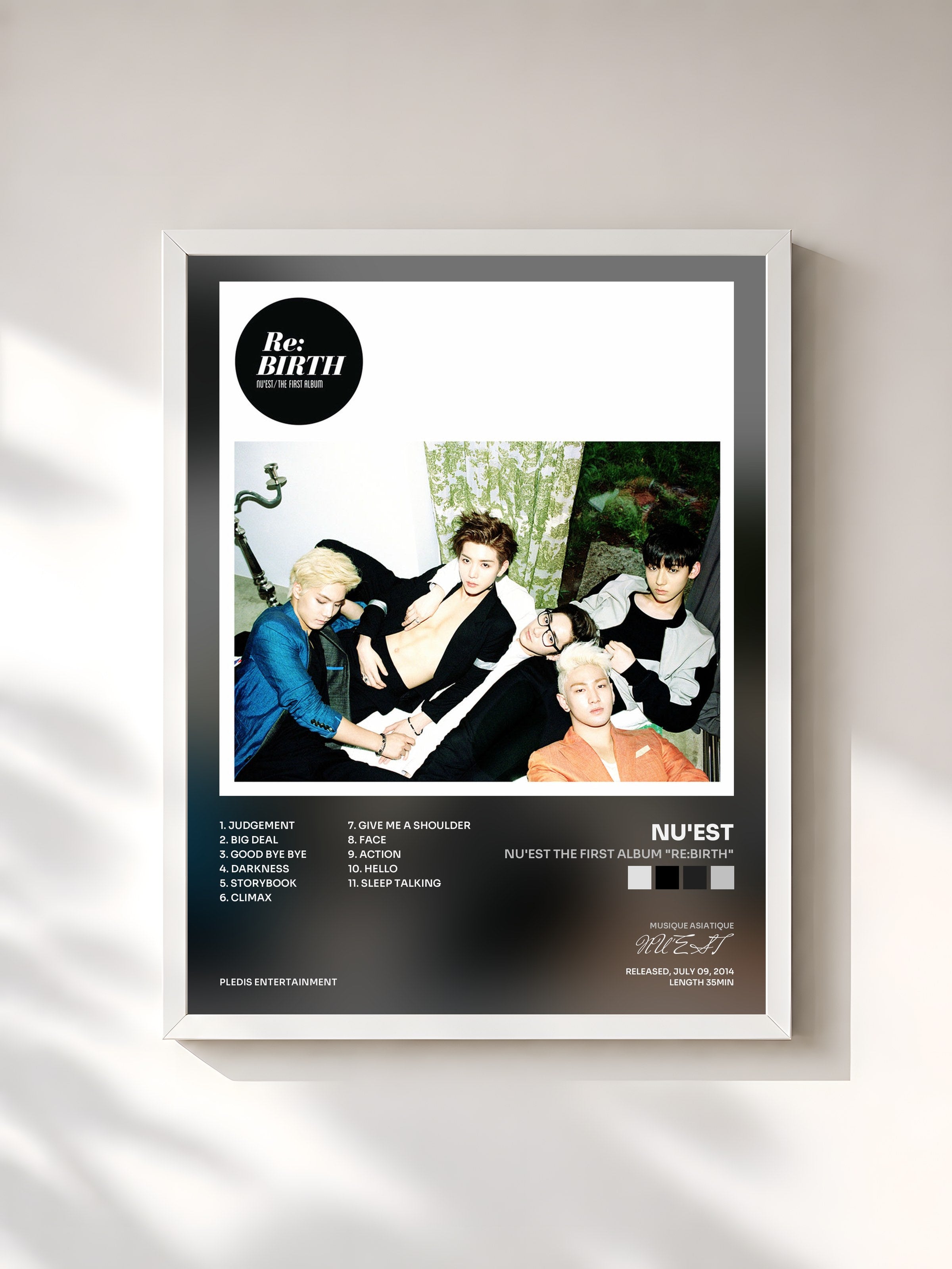 #blanc Tableau de l'album NU'EST The First Album "Re:BIRTH" de NU'EST, cadre blanc, imprimé et encadré en France