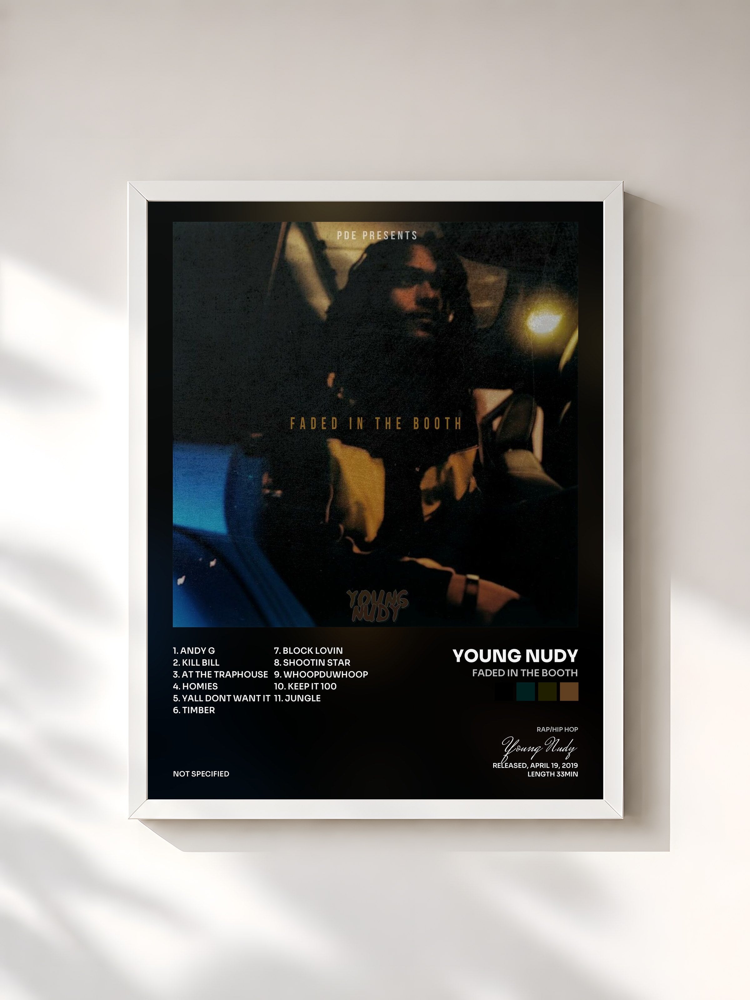 #blanc Tableau de l'album Faded In The Booth de Young Nudy, cadre blanc, imprimé et encadré en France