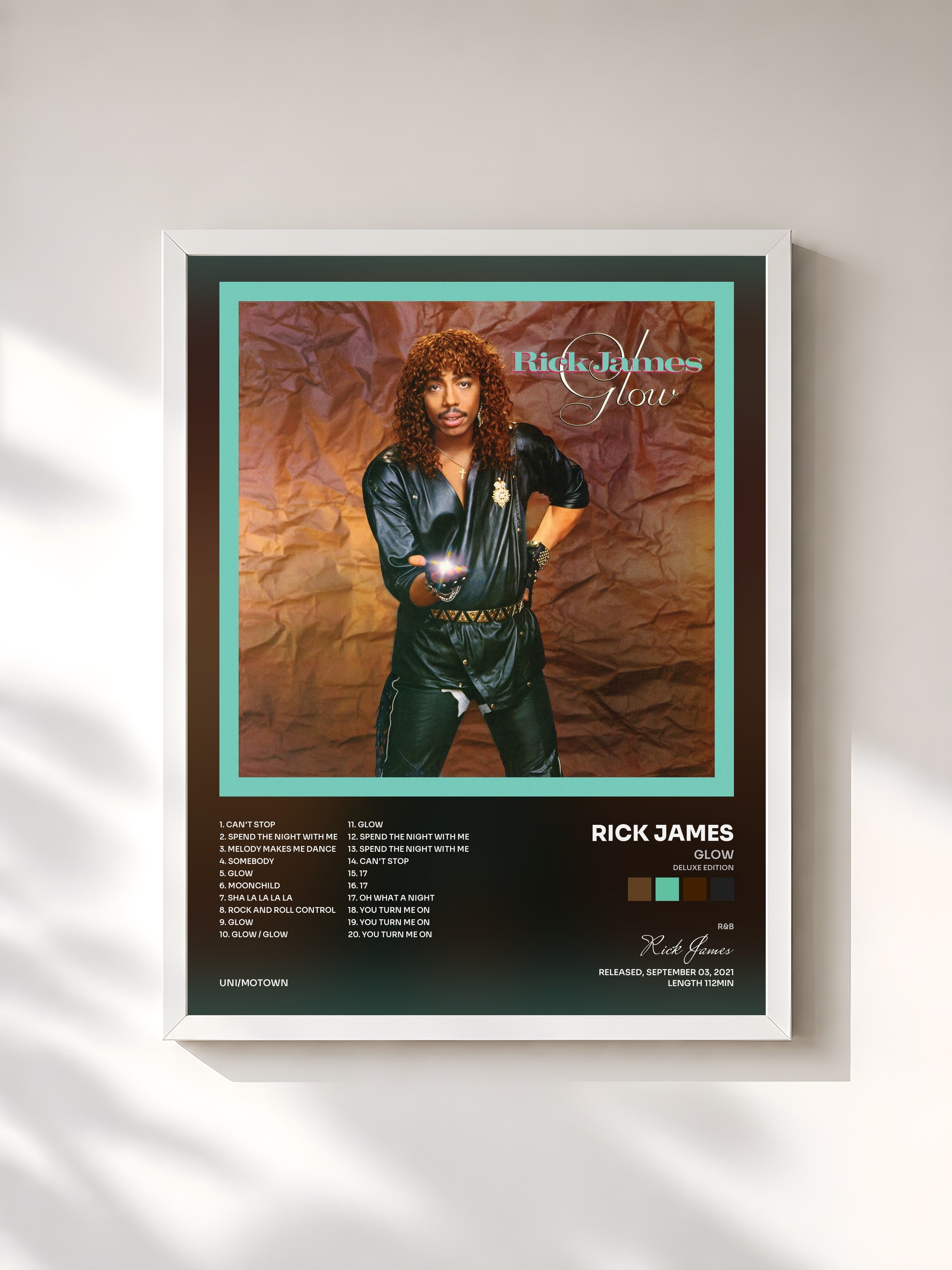 #blanc Tableau de l'album Glow (Deluxe Edition) de Rick James, cadre blanc, imprimé et encadré en France