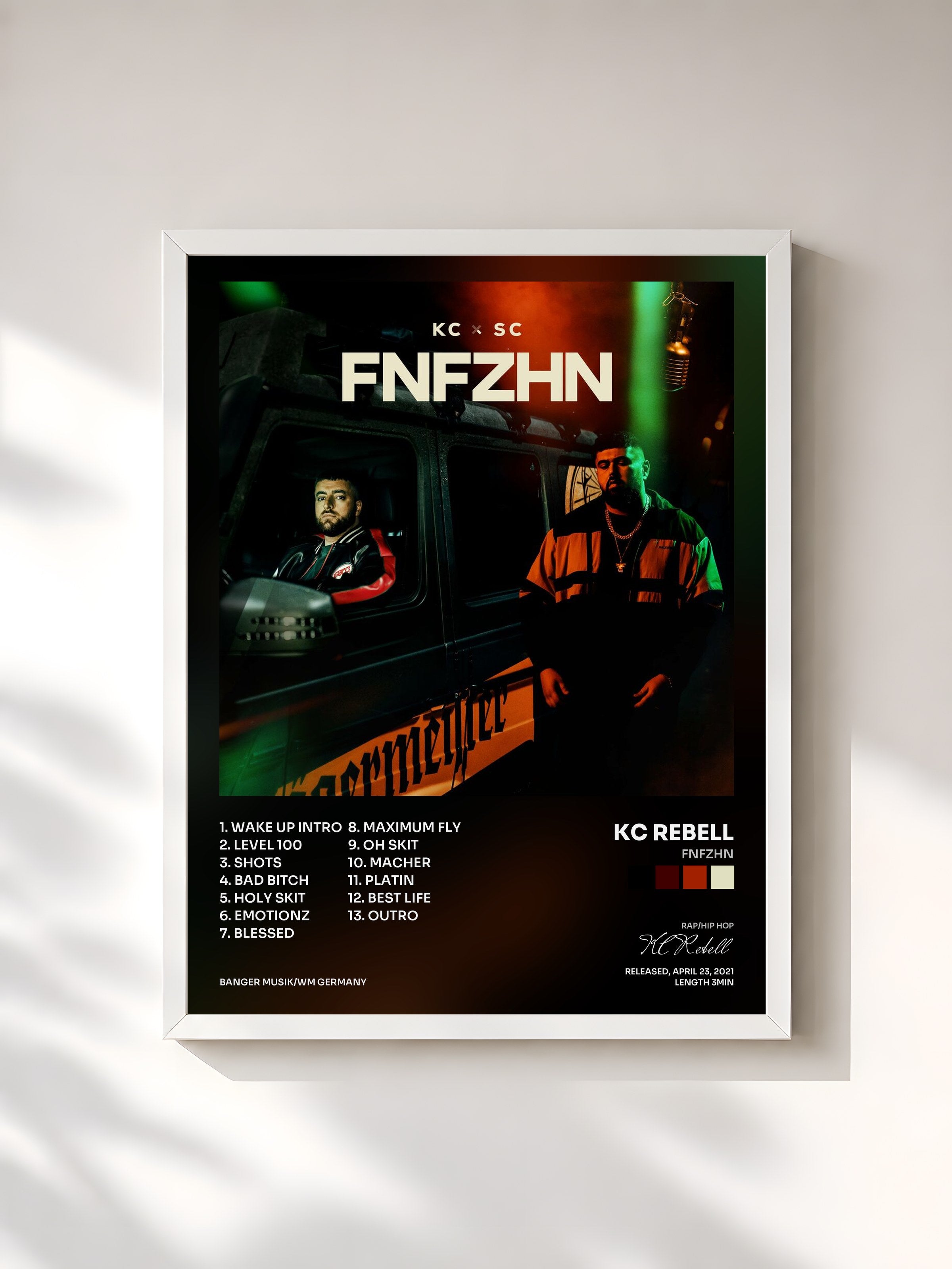 #blanc Tableau de l'album FNFZHN de KC Rebell, cadre blanc, imprimé et encadré en France