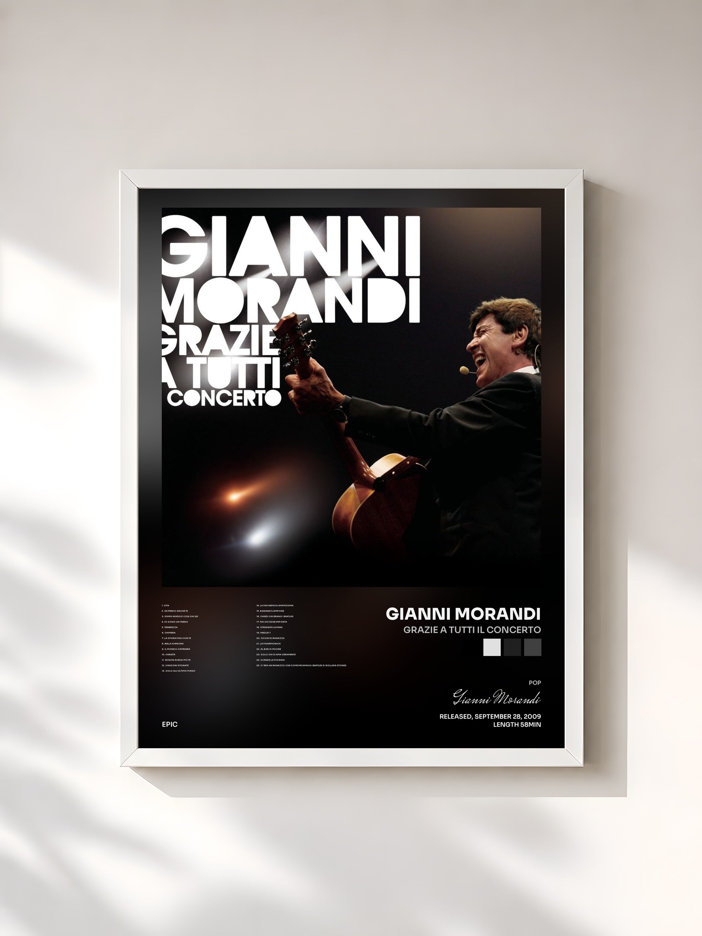 #blanc Tableau de l'album Grazie A Tutti Il Concerto de Gianni Morandi, cadre blanc, imprimé et encadré en France