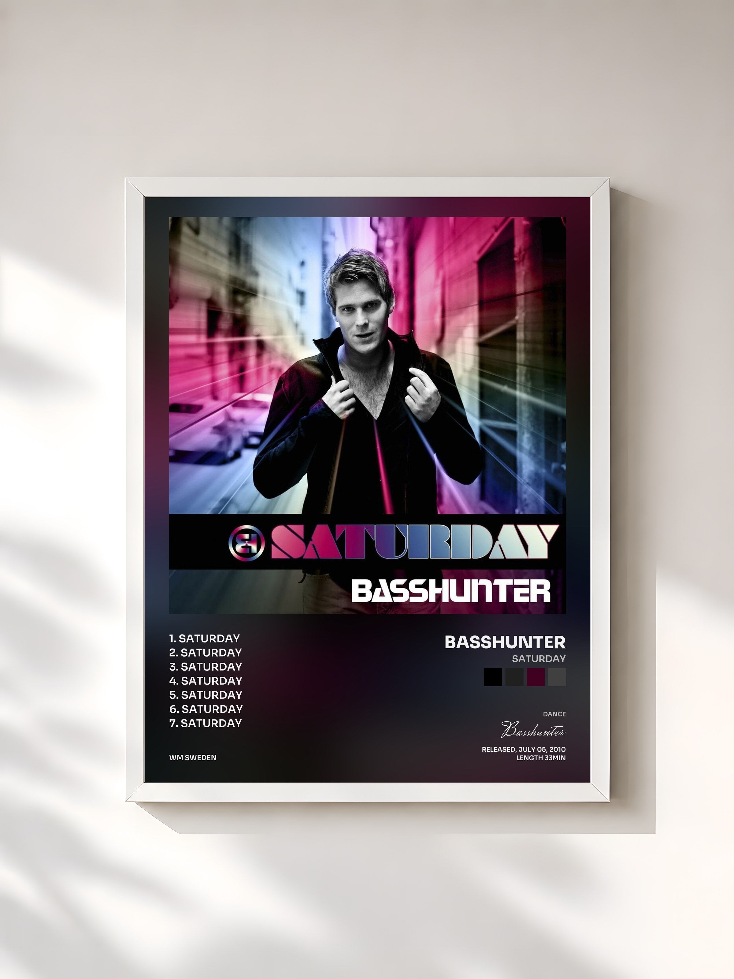 #blanc Tableau de l'album Saturday de Basshunter, cadre blanc, imprimé et encadré en France