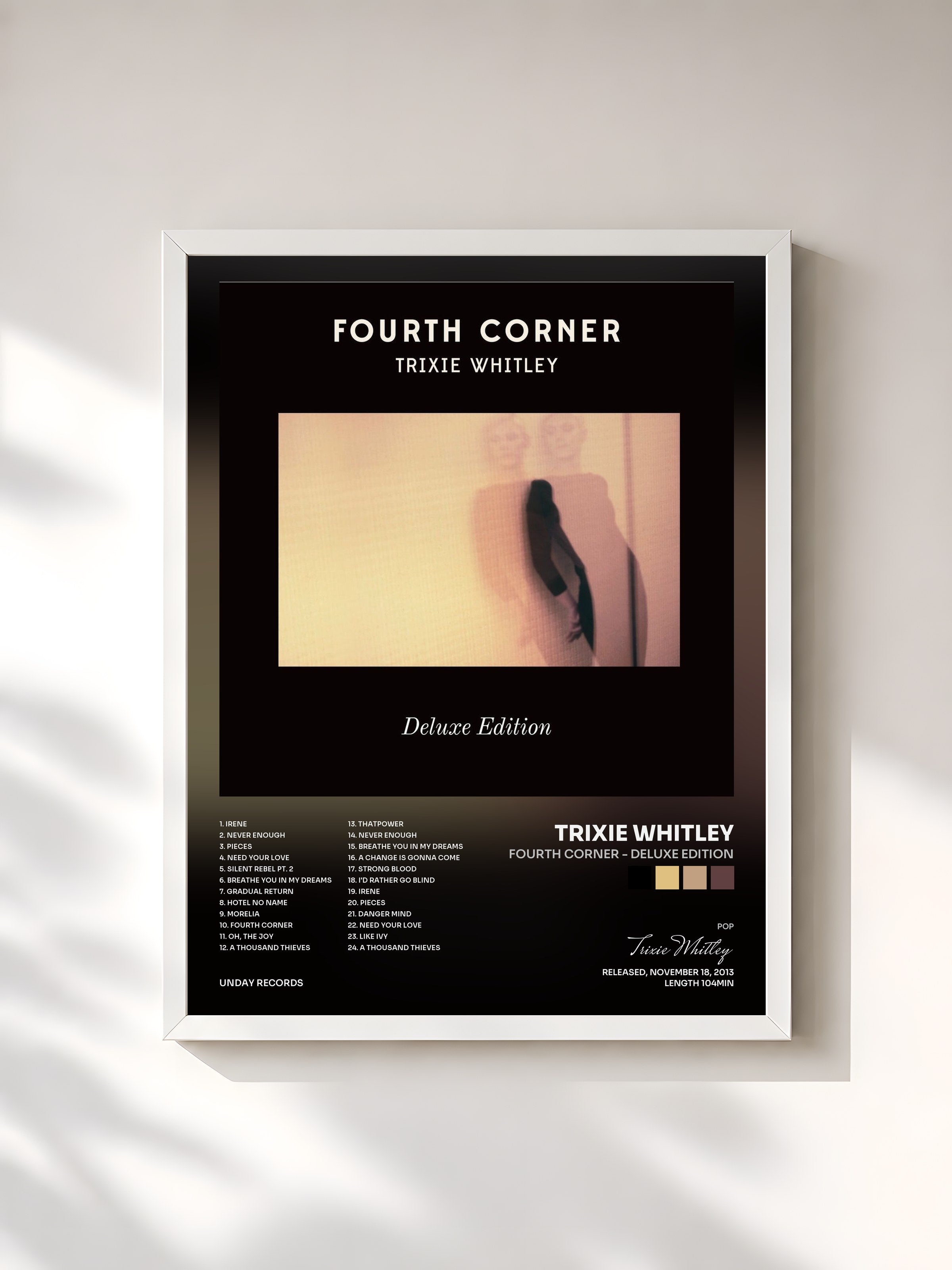 #blanc Tableau de l'album Fourth Corner - Deluxe Edition de Trixie Whitley, cadre blanc, imprimé et encadré en France